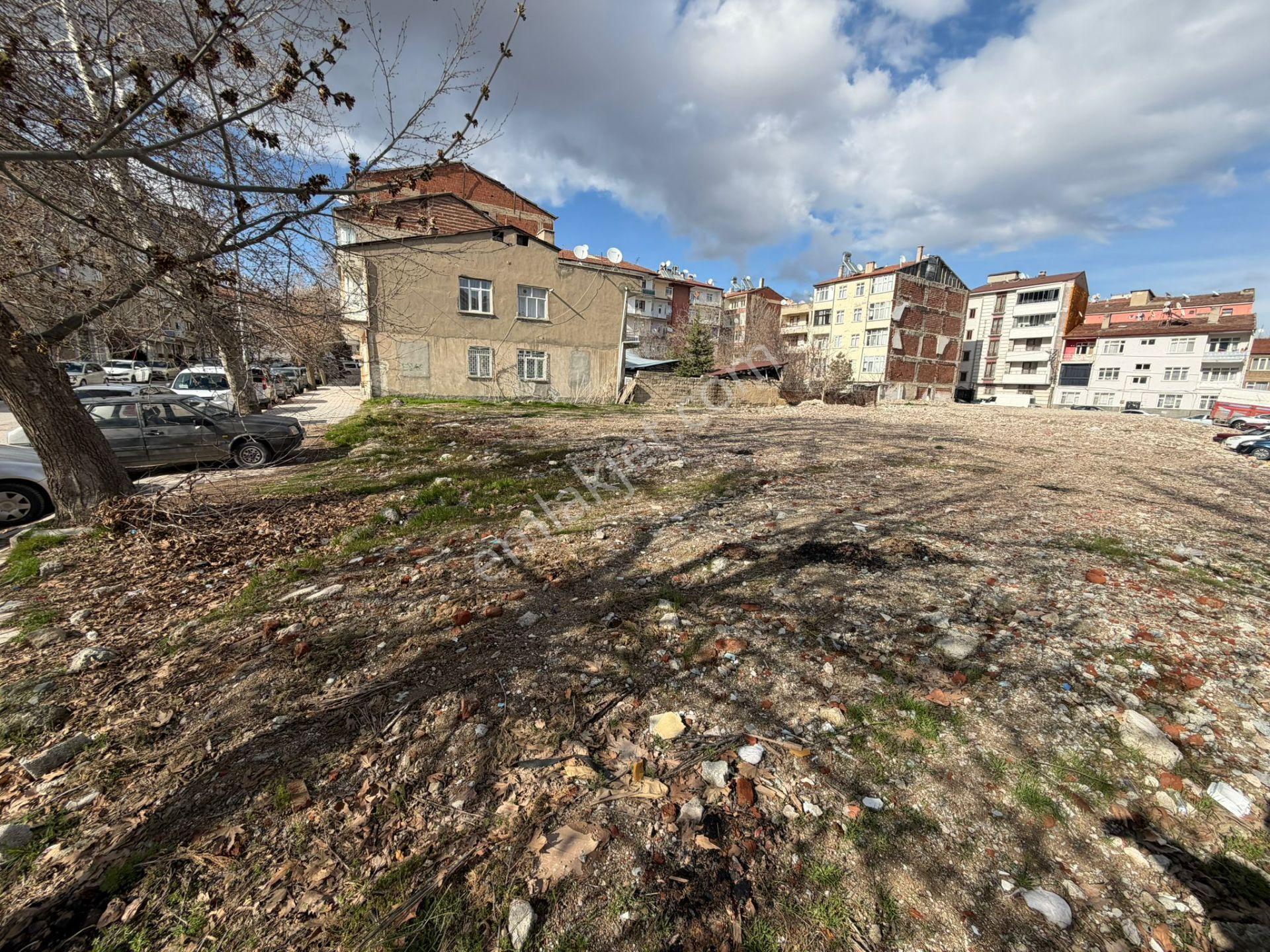 Mevsim Gayrimenkulden Yeni Mahellede Müthiş Konumda Arsa Hissesi - Görsel 12