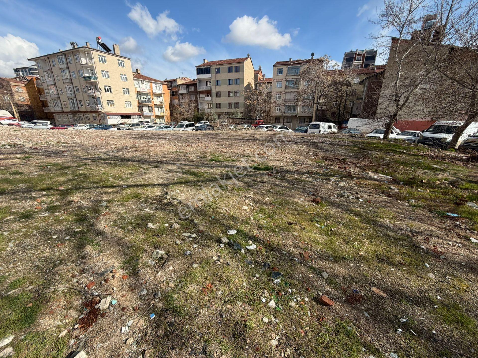 Mevsim Gayrimenkulden Yeni Mahellede Müthiş Konumda Arsa Hissesi - Görsel 2
