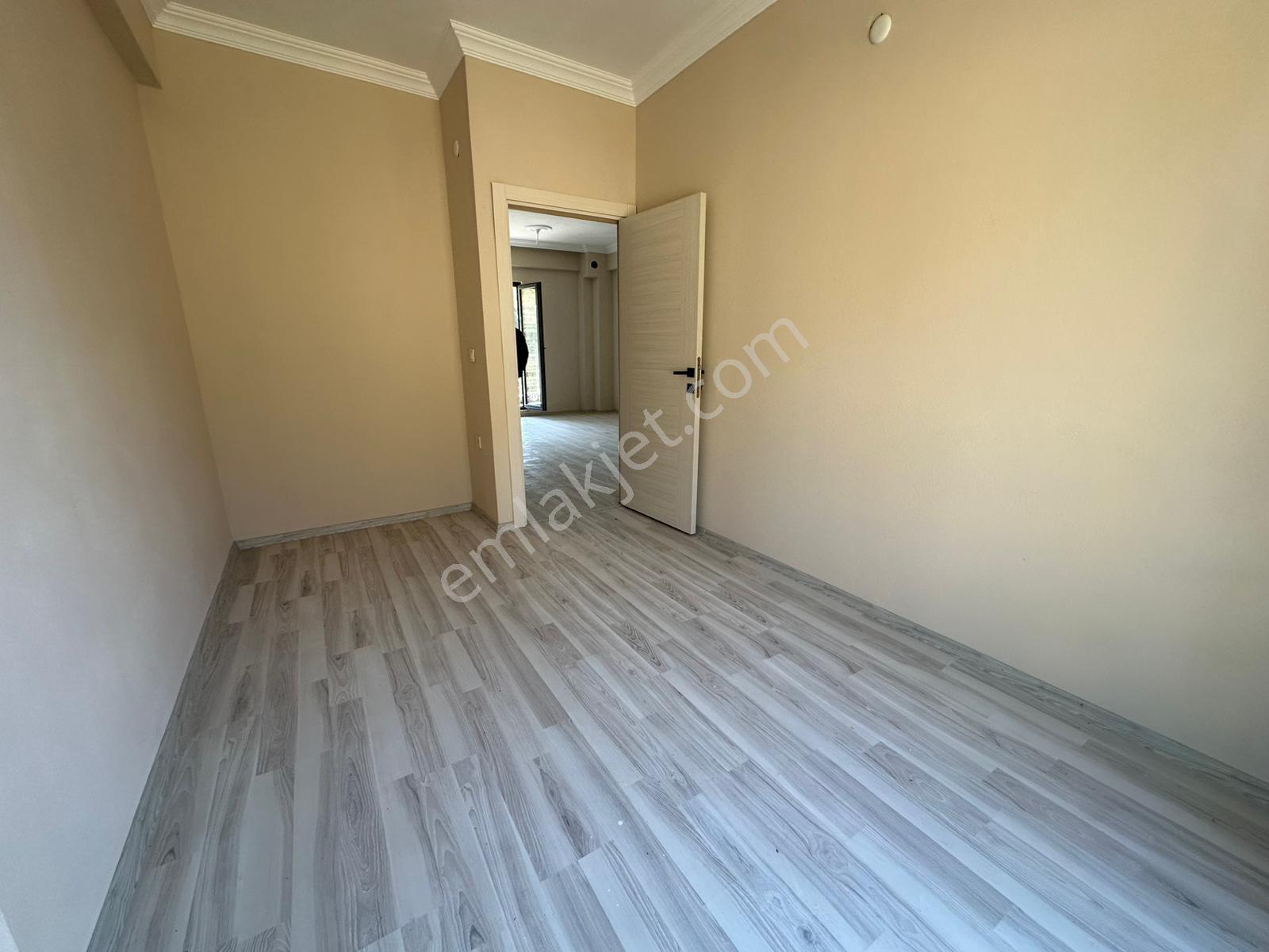 İmroz Emlak'tan Şehrin Gürültüsünden Uzak Sıfır 2+1 Daire - Görsel 9