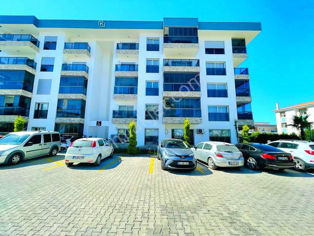 Kuşadasında Havuzlu Sitede Ful Eşyalı Doğalgazlı 2+1 Daire - Görsel 4