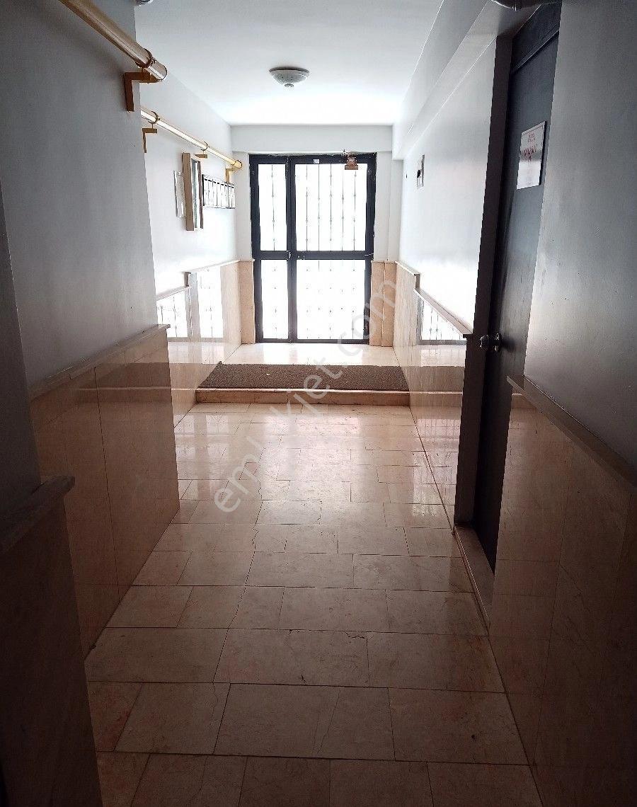 Işıklar Mahallesi'nde Asansörlü /garajlı Kiralık 3+1 Lux Daire - Görsel 4