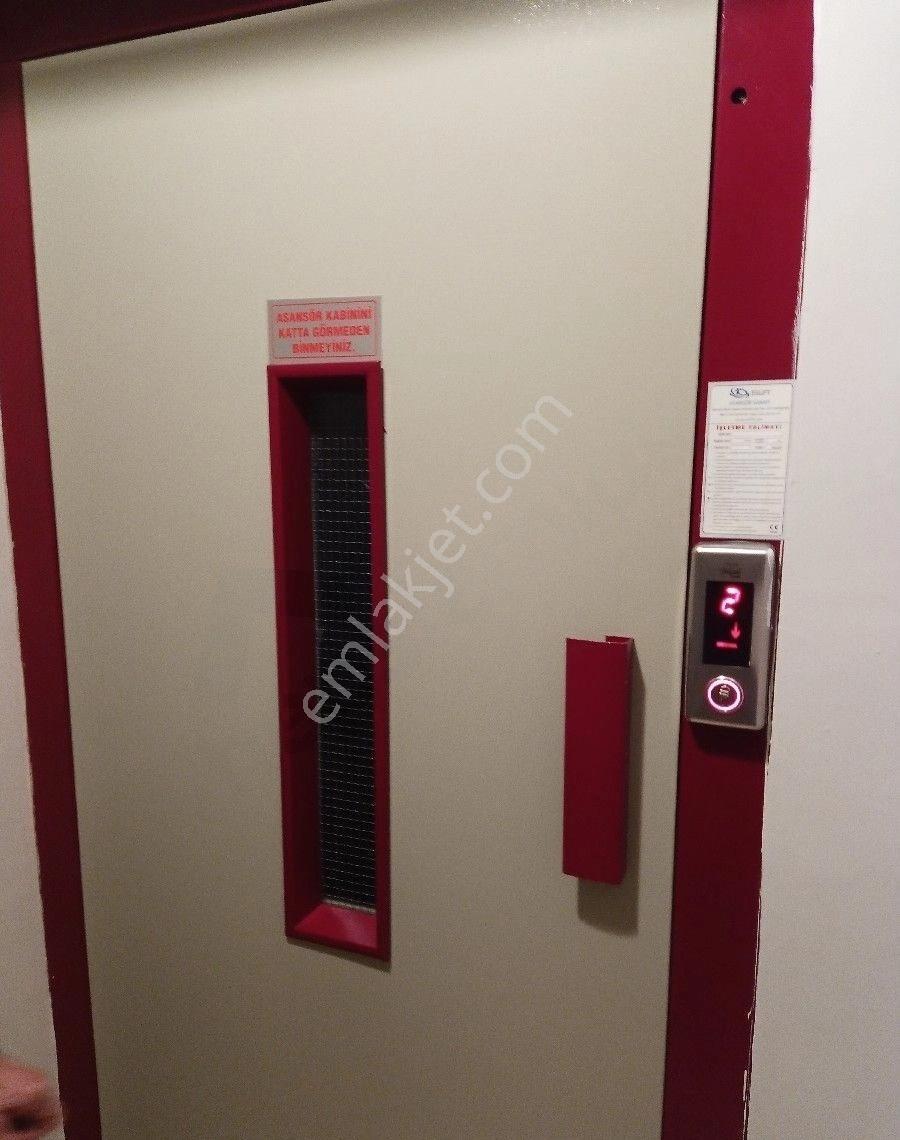 Işıklar Mahallesi'nde Asansörlü /garajlı Kiralık 3+1 Lux Daire - Görsel 8