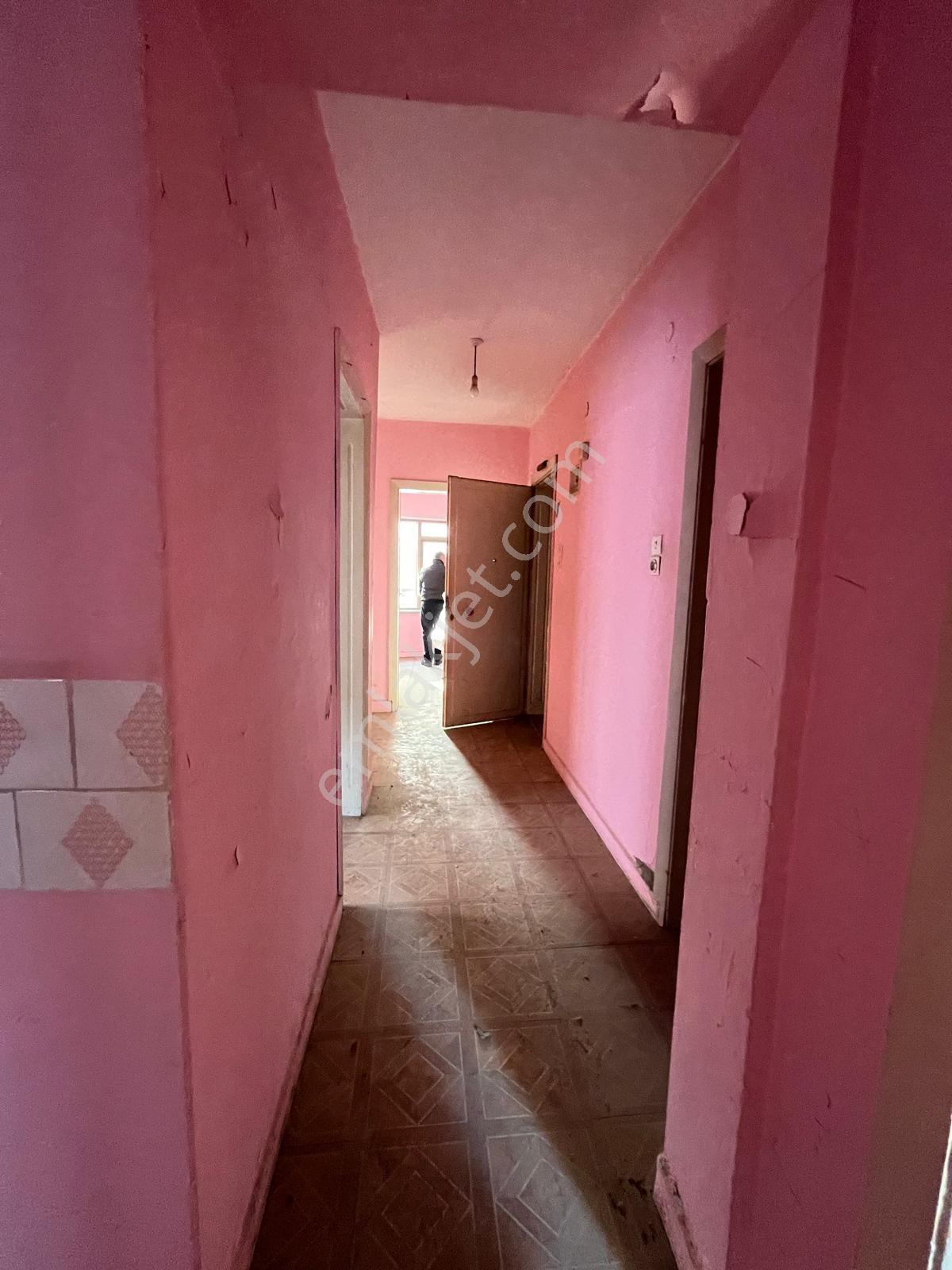 Edirne Medrese Alibey Mah. Satılık 3 Katlı Bina 3 Adet 3+1 Daire - Görsel 15
