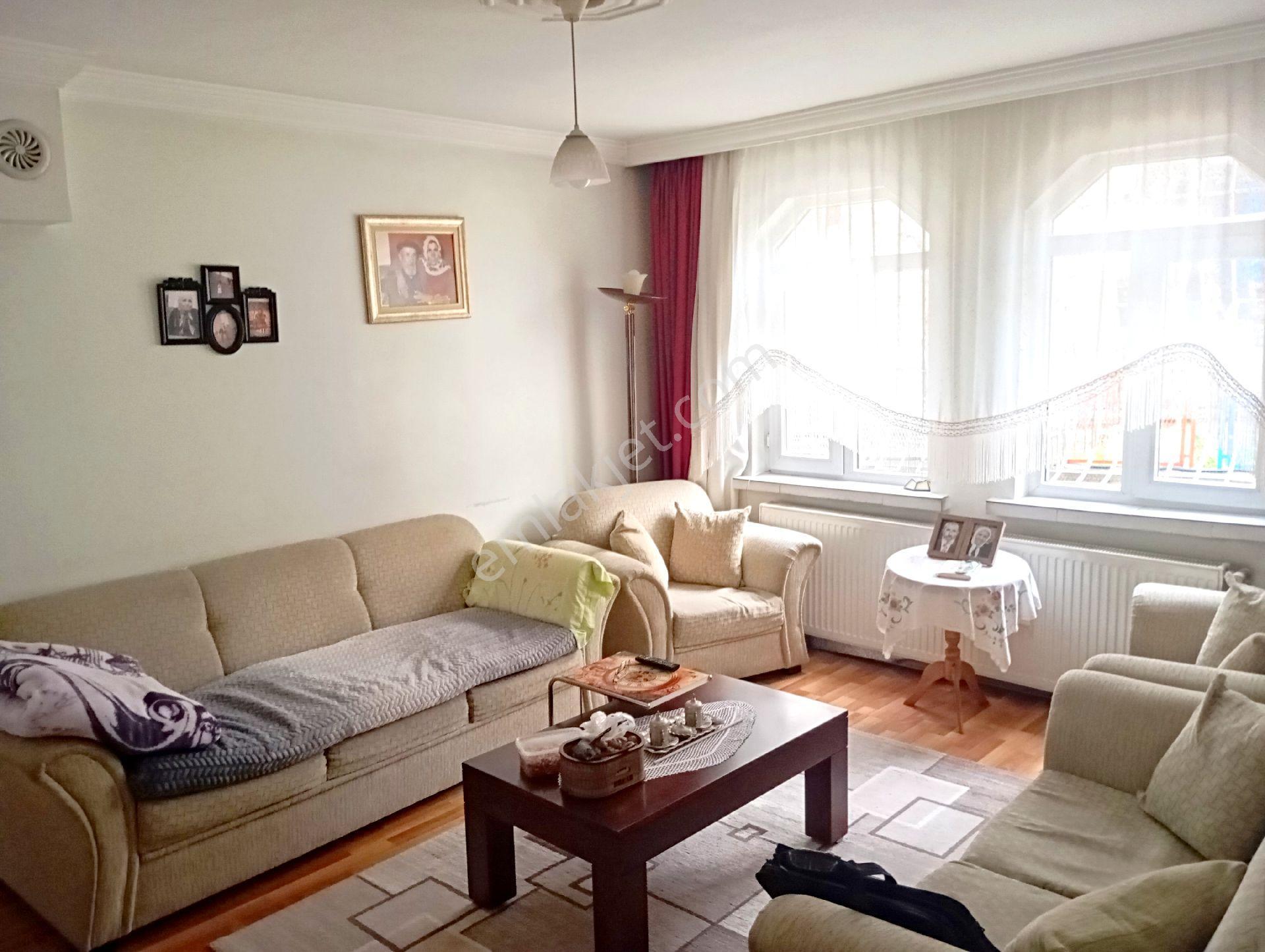 İnönü Mahallesi 60. Yıl Sitesinde Satılık 5+1 Tripleks Villa - Görsel 10