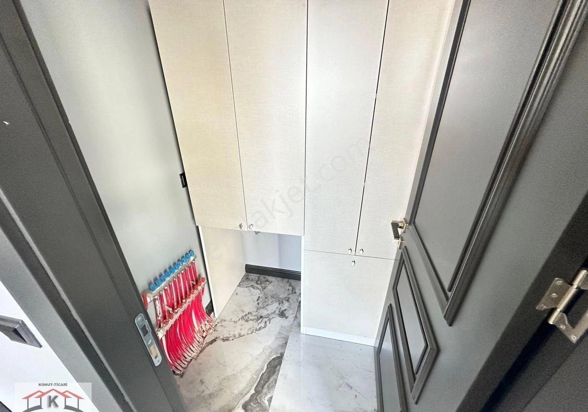 Kuzenler’den 7/24 Güvenlikli Site İçinde Havuzlu Muhteşem Villa - Görsel 33