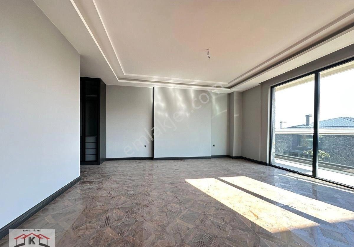 Kuzenler’den 7/24 Güvenlikli Site İçinde Havuzlu Muhteşem Villa - Görsel 11