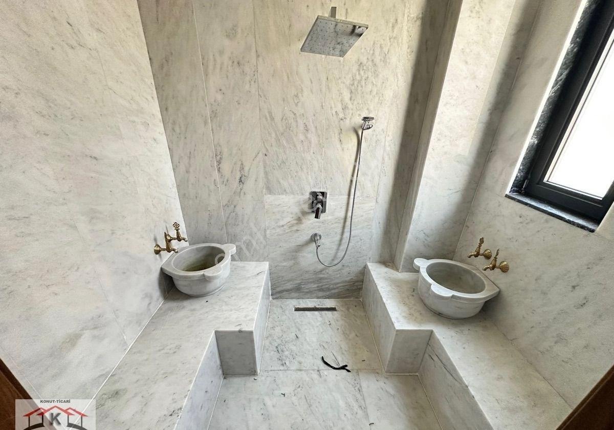 Kuzenler’den 7/24 Güvenlikli Site İçinde Havuzlu Muhteşem Villa - Görsel 34
