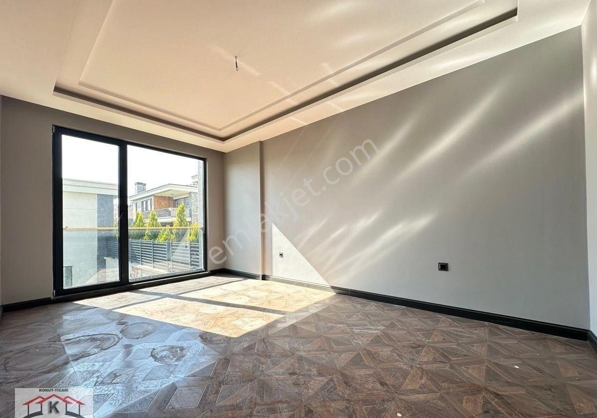 Kuzenler’den 7/24 Güvenlikli Site İçinde Havuzlu Muhteşem Villa - Görsel 6
