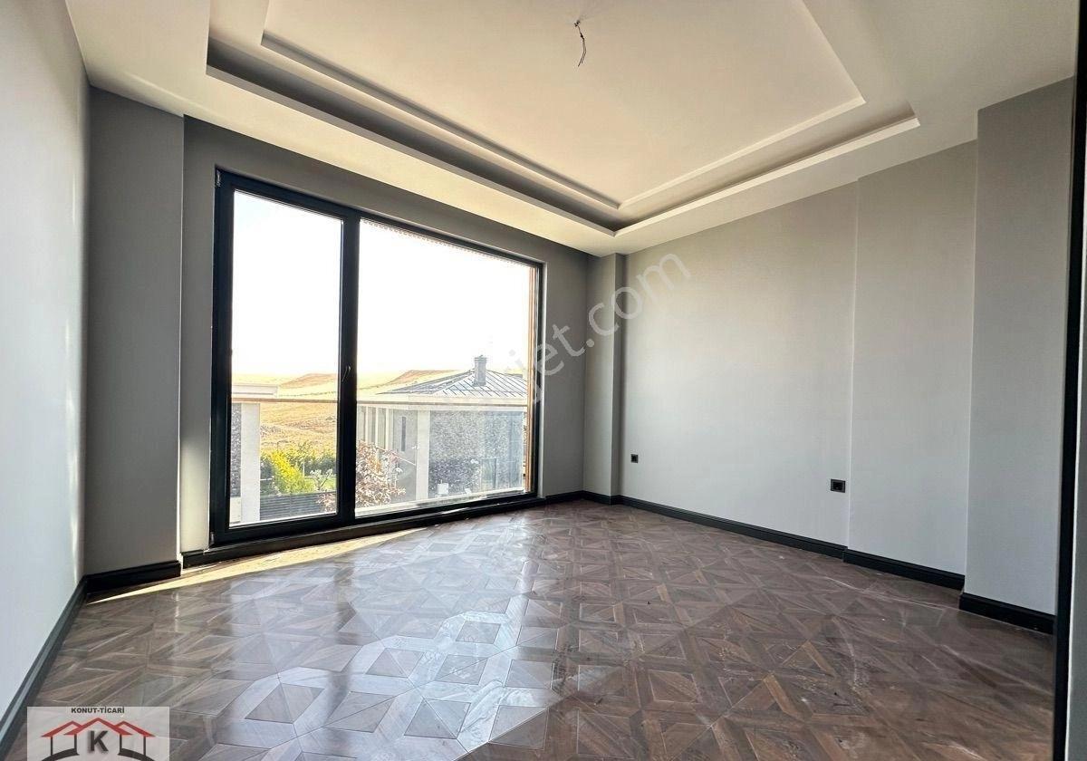 Kuzenler’den 7/24 Güvenlikli Site İçinde Havuzlu Muhteşem Villa - Görsel 32