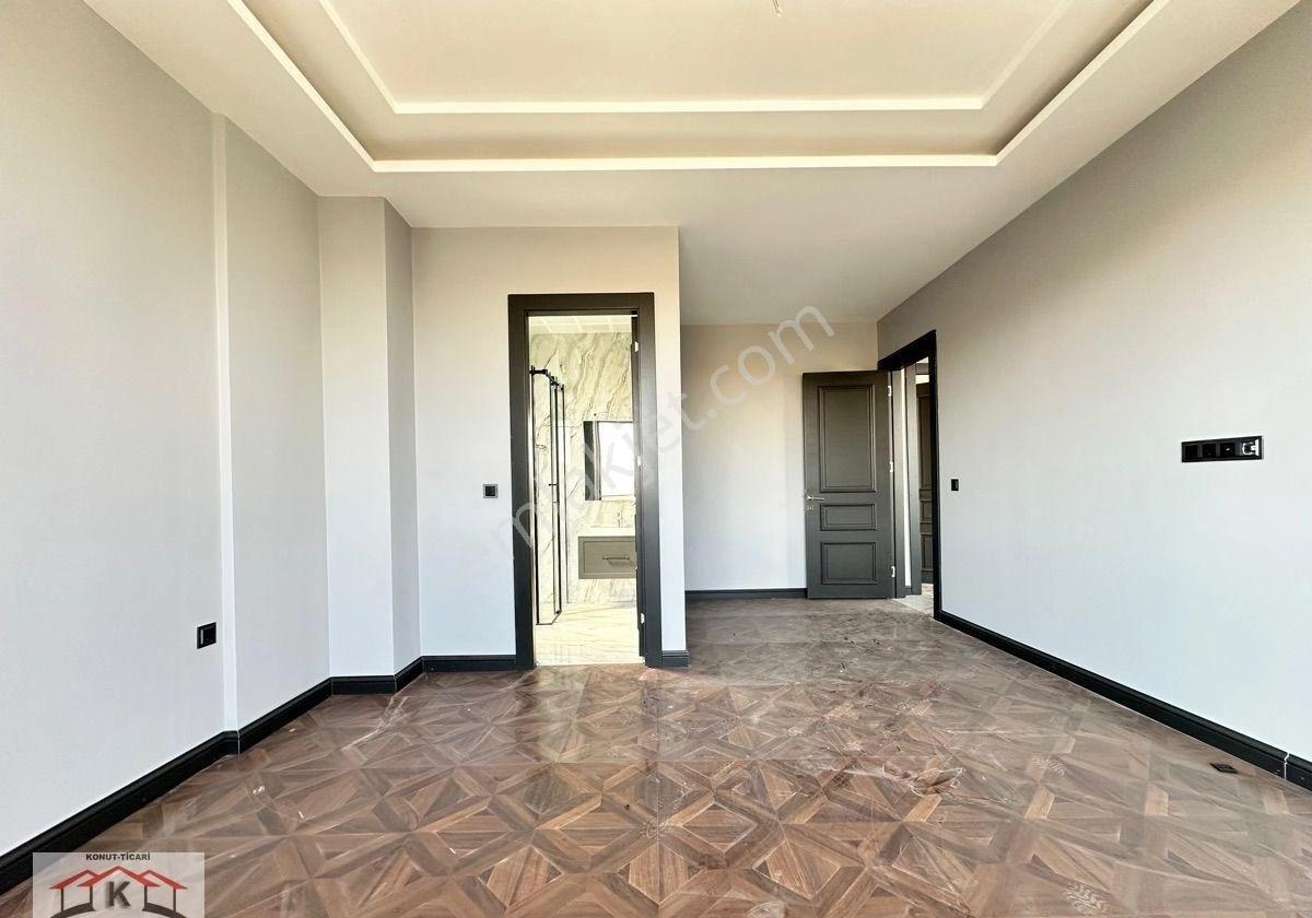 Kuzenler’den 7/24 Güvenlikli Site İçinde Havuzlu Muhteşem Villa - Görsel 7