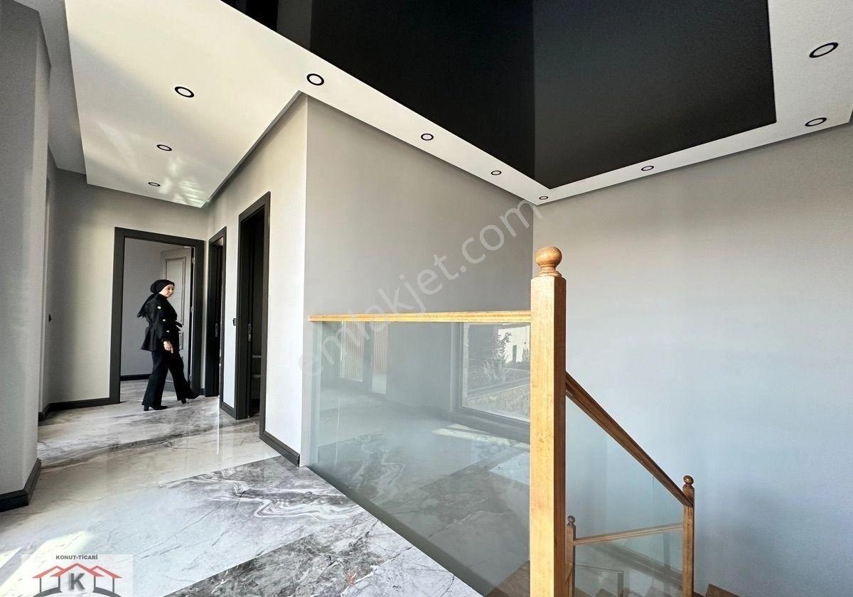 Kuzenler’den 7/24 Güvenlikli Site İçinde Havuzlu Muhteşem Villa - Görsel 27