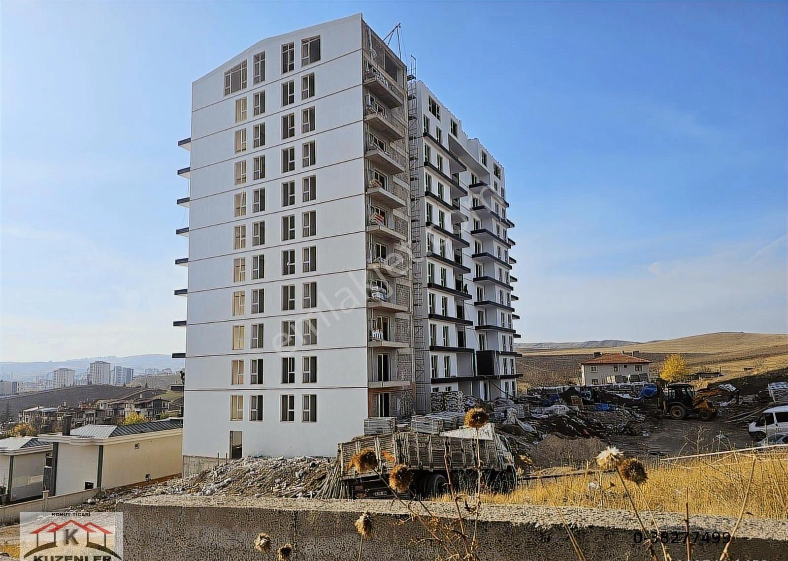 Kuzenler'dn Cumhuriyet Mah.site İçerisinde 8kat 12m2 Teraslı 2+1 - Görsel 5