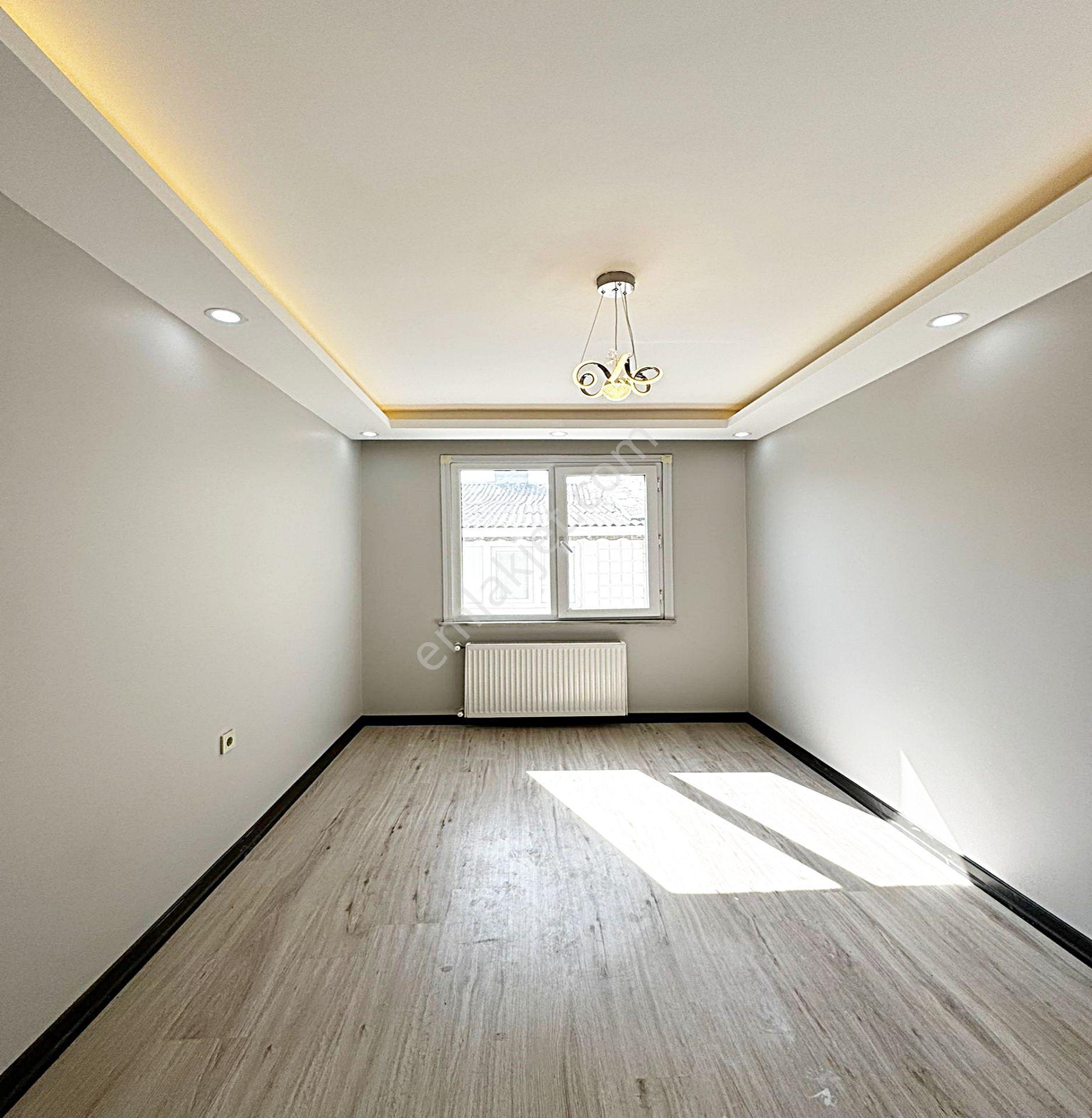Metrobüse Yakın İskanlı Sorunsuz Temiz 2+1 100m2 Satılık Daire - Görsel 17