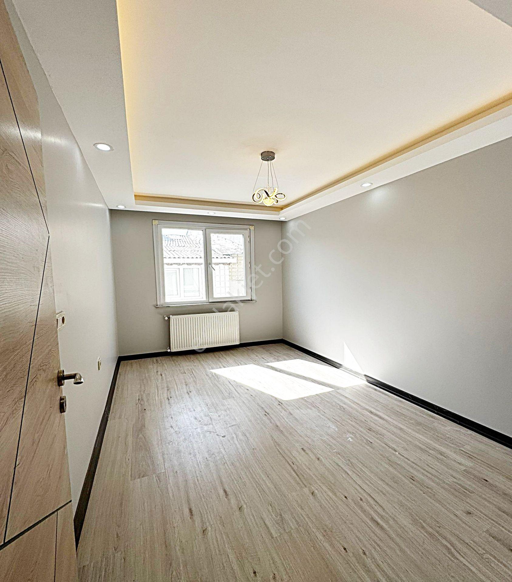 Metrobüse Yakın İskanlı Sorunsuz Temiz 2+1 100m2 Satılık Daire - Görsel 20