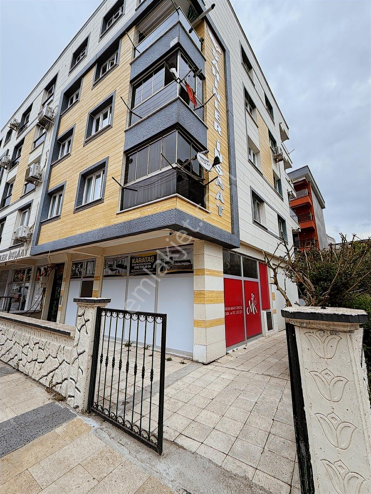 Uzun Emlak&gayrimenkul 'den Atatürk Mahallesinde Satılık Dükkan