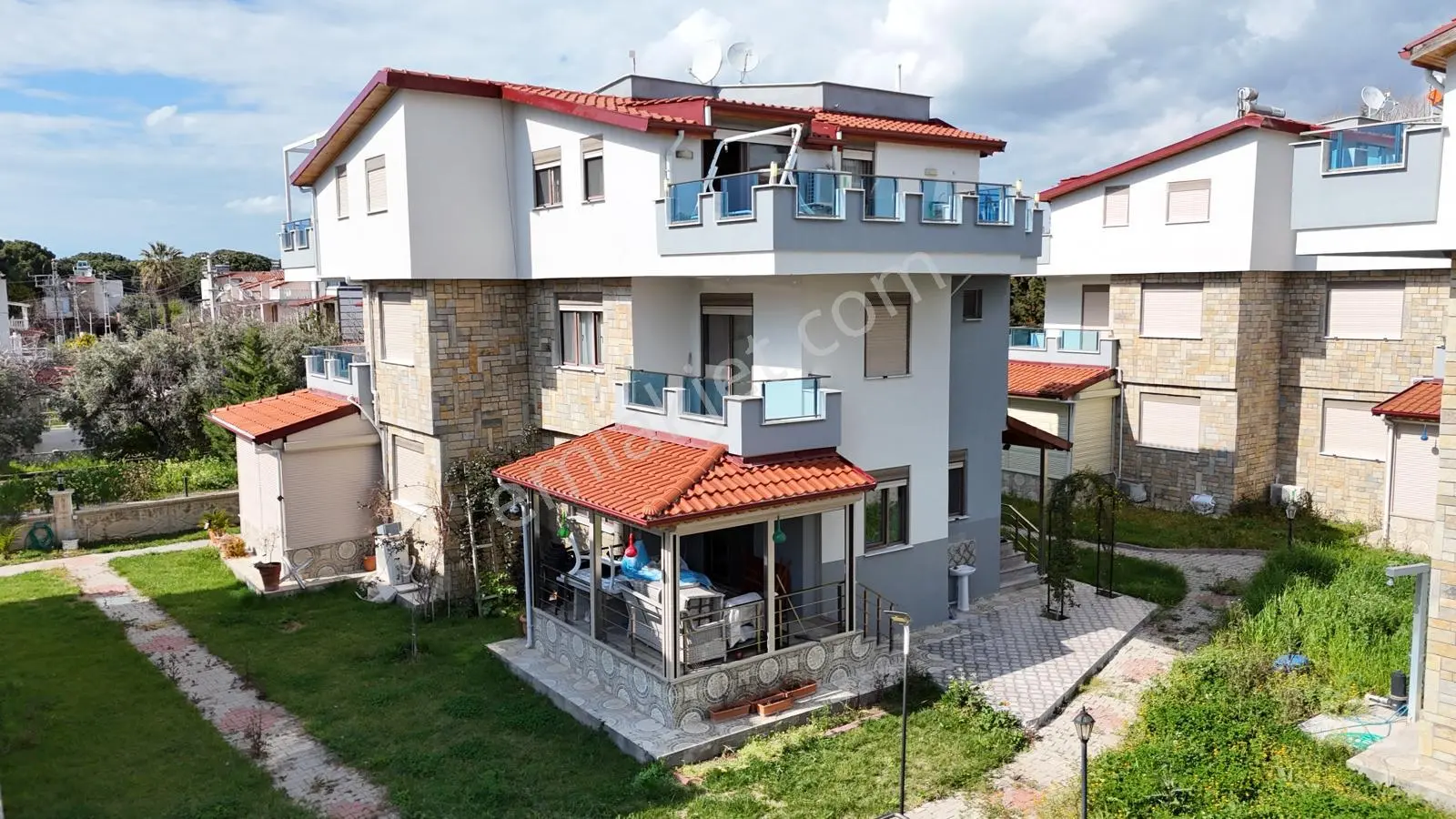 İzmir Dikili Salihleraltında Satılık 3+1 Full Lüks Villa - Görsel 5