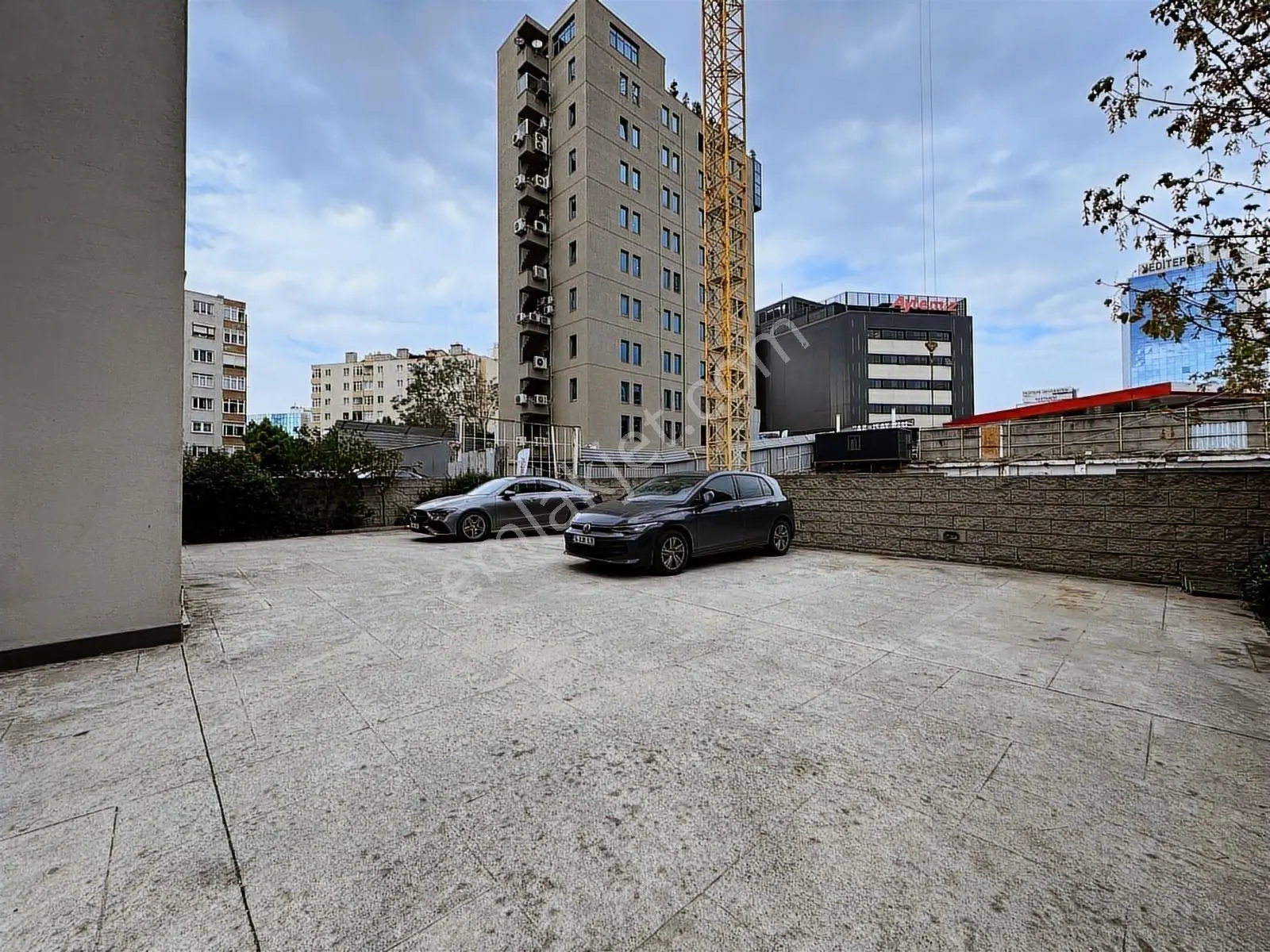 Kozyatağı Central Hospital Civarı Balkonlu Ebev. Banyolu 3+1 - Görsel 8