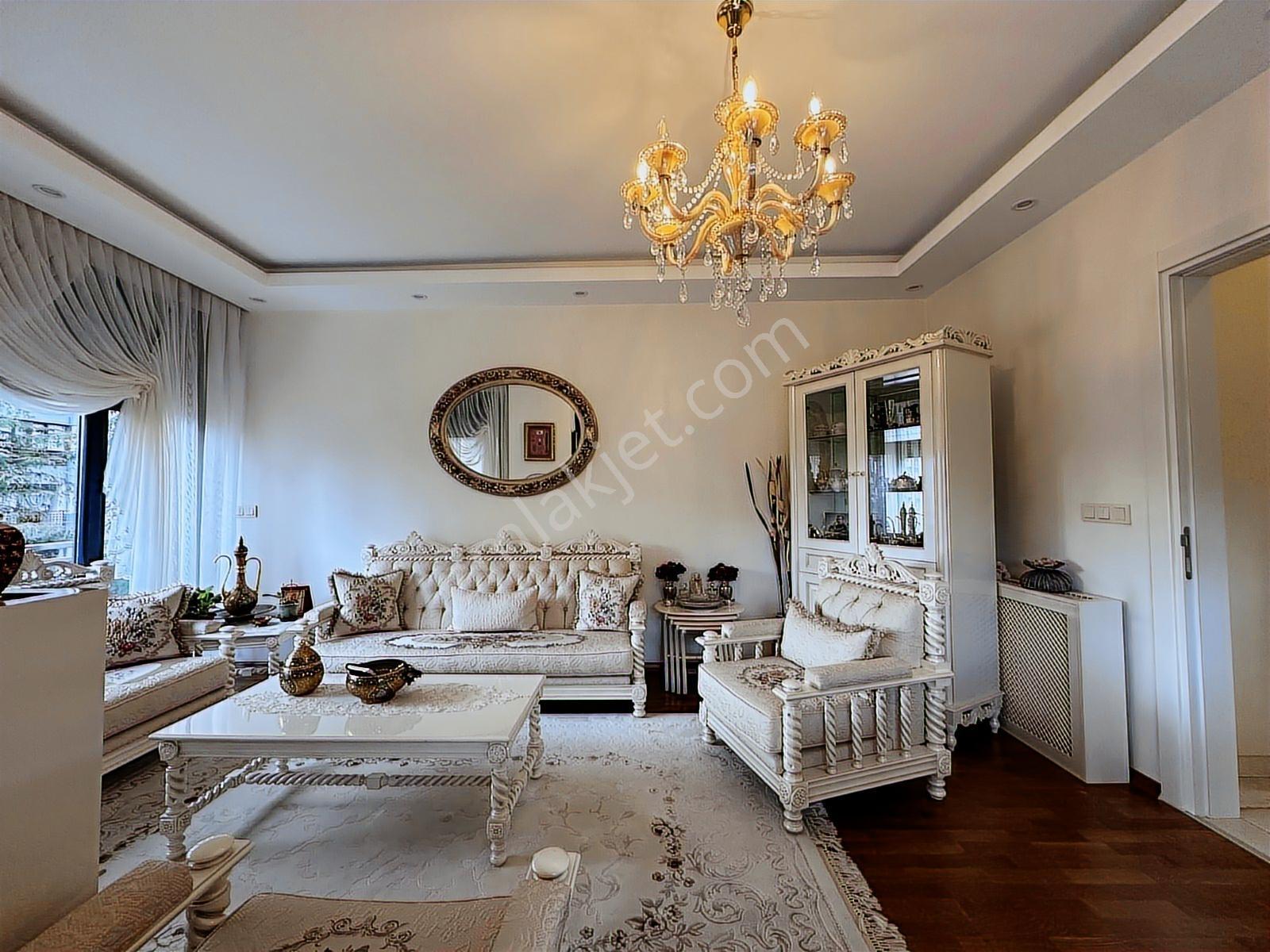 Kozyatağı Central Hospital Civarı Balkonlu Ebev. Banyolu 3+1 - Görsel 29