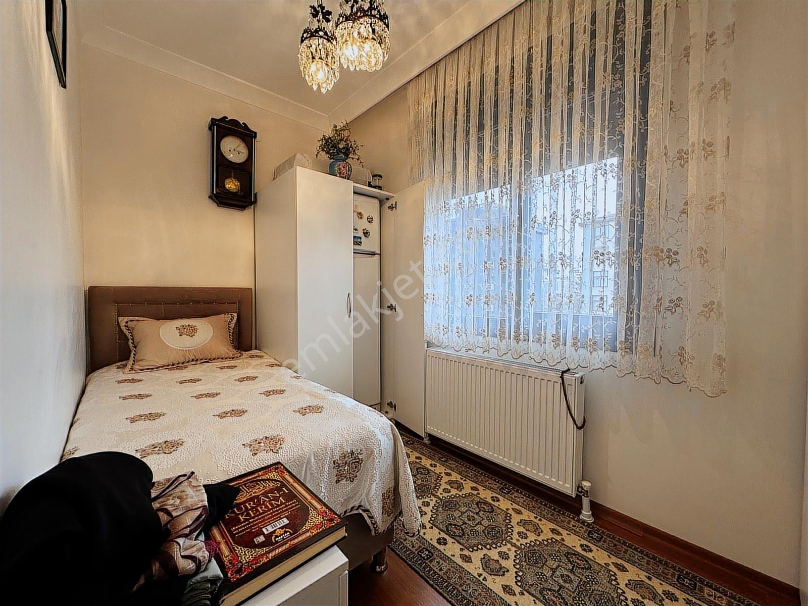 Kozyatağı Central Hospital Civarı Balkonlu Ebev. Banyolu 3+1 - Görsel 32