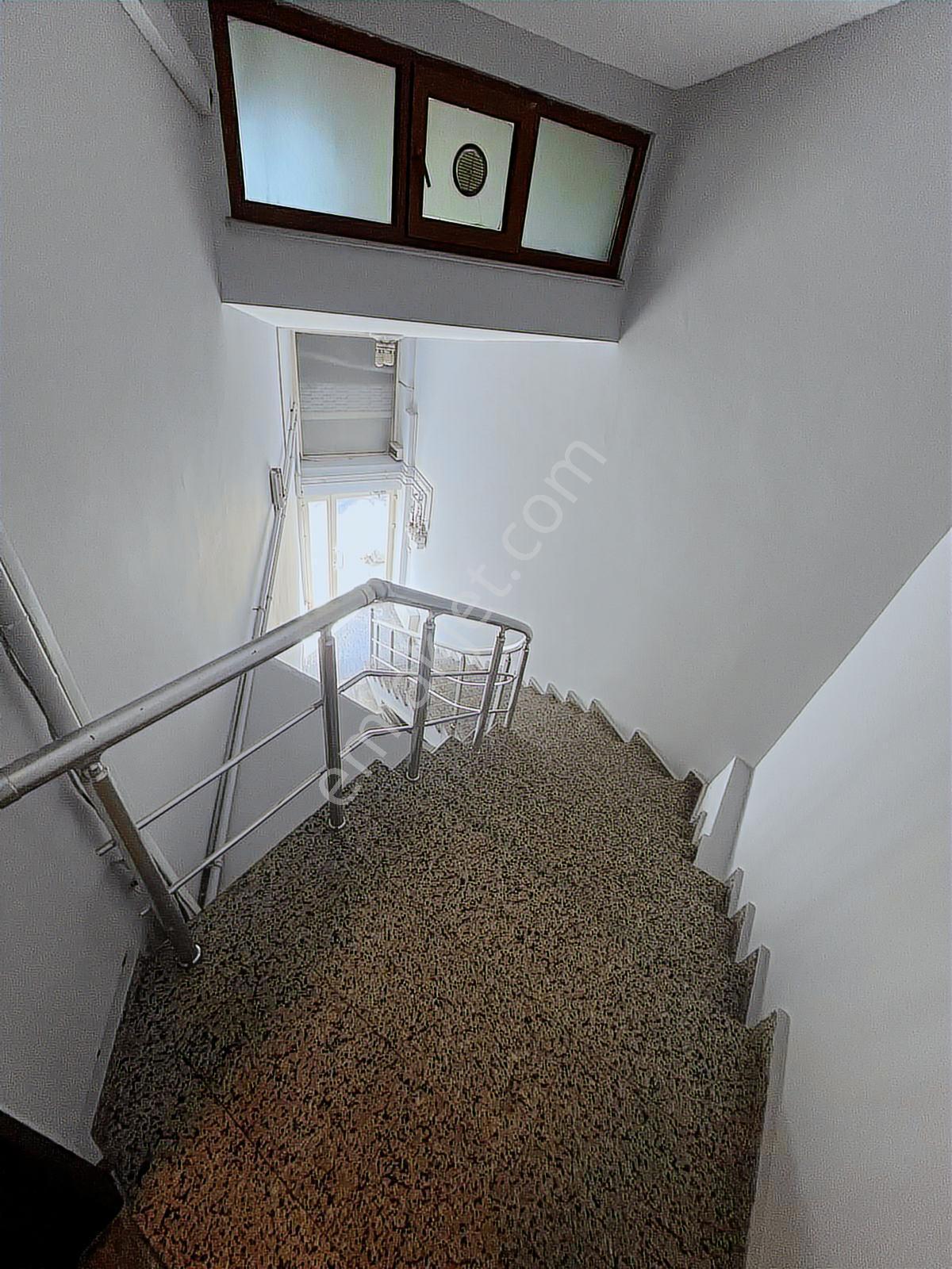 Poyraz'dan Tek Yetkili Kısıklıda 300m2 Müstakil Kiracılı İş Yeri - Görsel 6