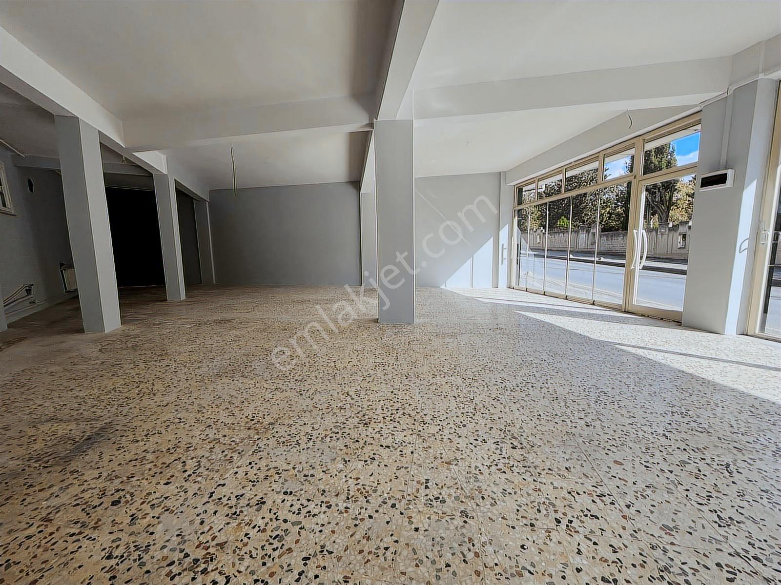 Poyraz'dan Tek Yetkili Kısıklıda 300m2 Müstakil Kiracılı İş Yeri - Görsel 35