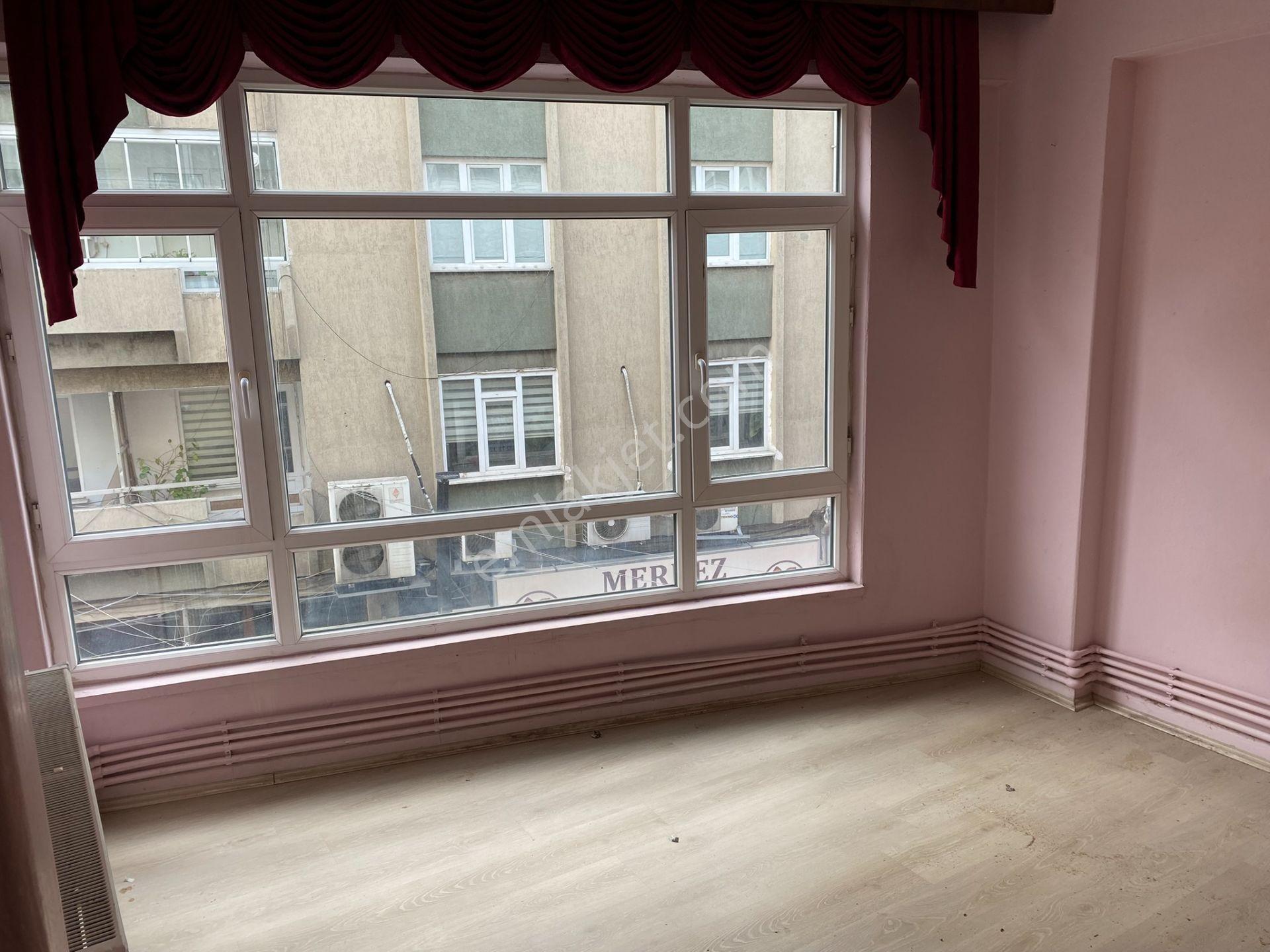 Gazi Cd. Üzeri, Elit Fırın Yakını Köşe Başı, 85 M2, 2+1 Doğalgazlı Kiralık Daire - Görsel 3