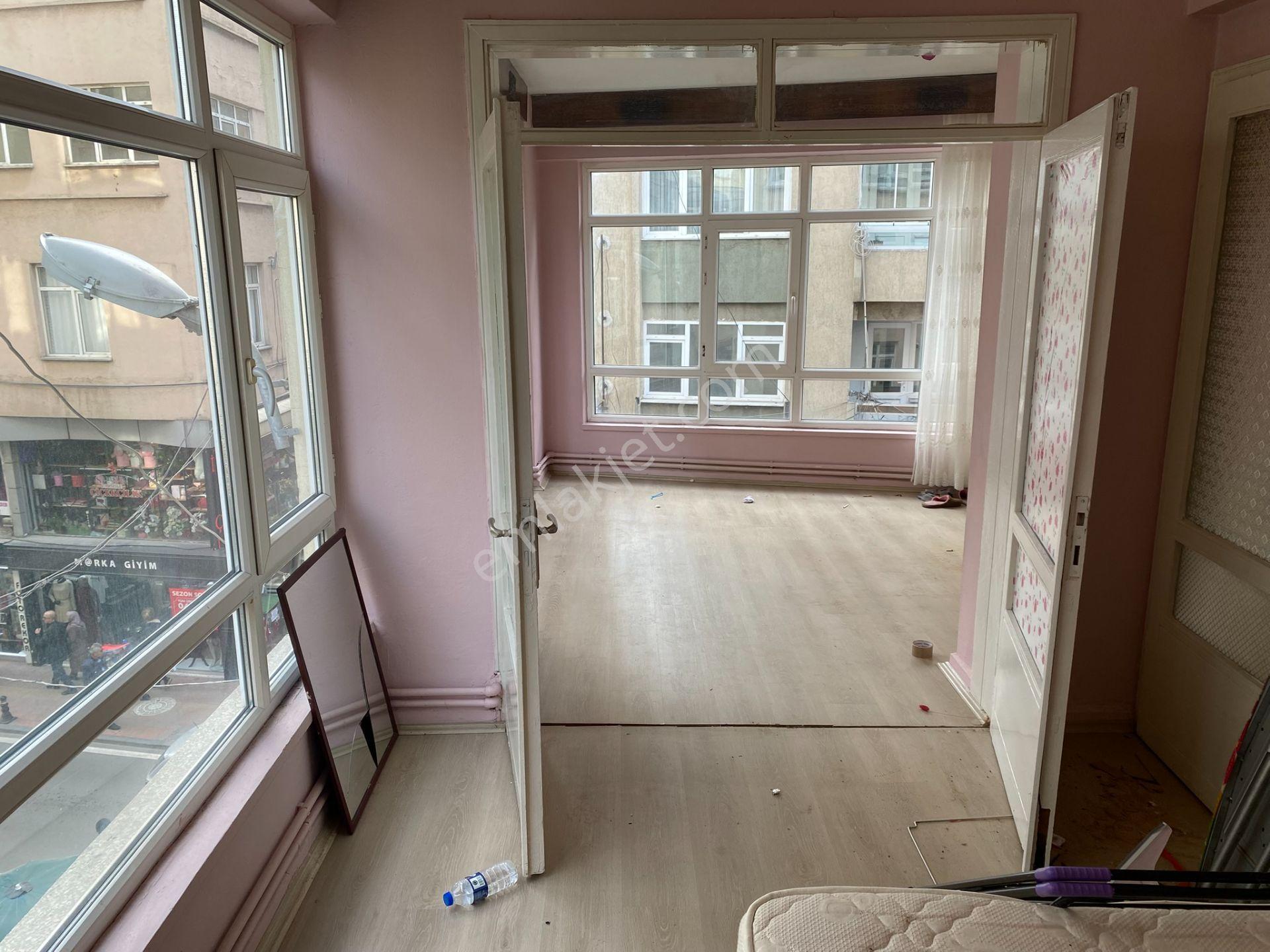 Gazi Cd. Üzeri, Elit Fırın Yakını Köşe Başı, 85 M2, 2+1 Doğalgazlı Kiralık Daire - Görsel 17