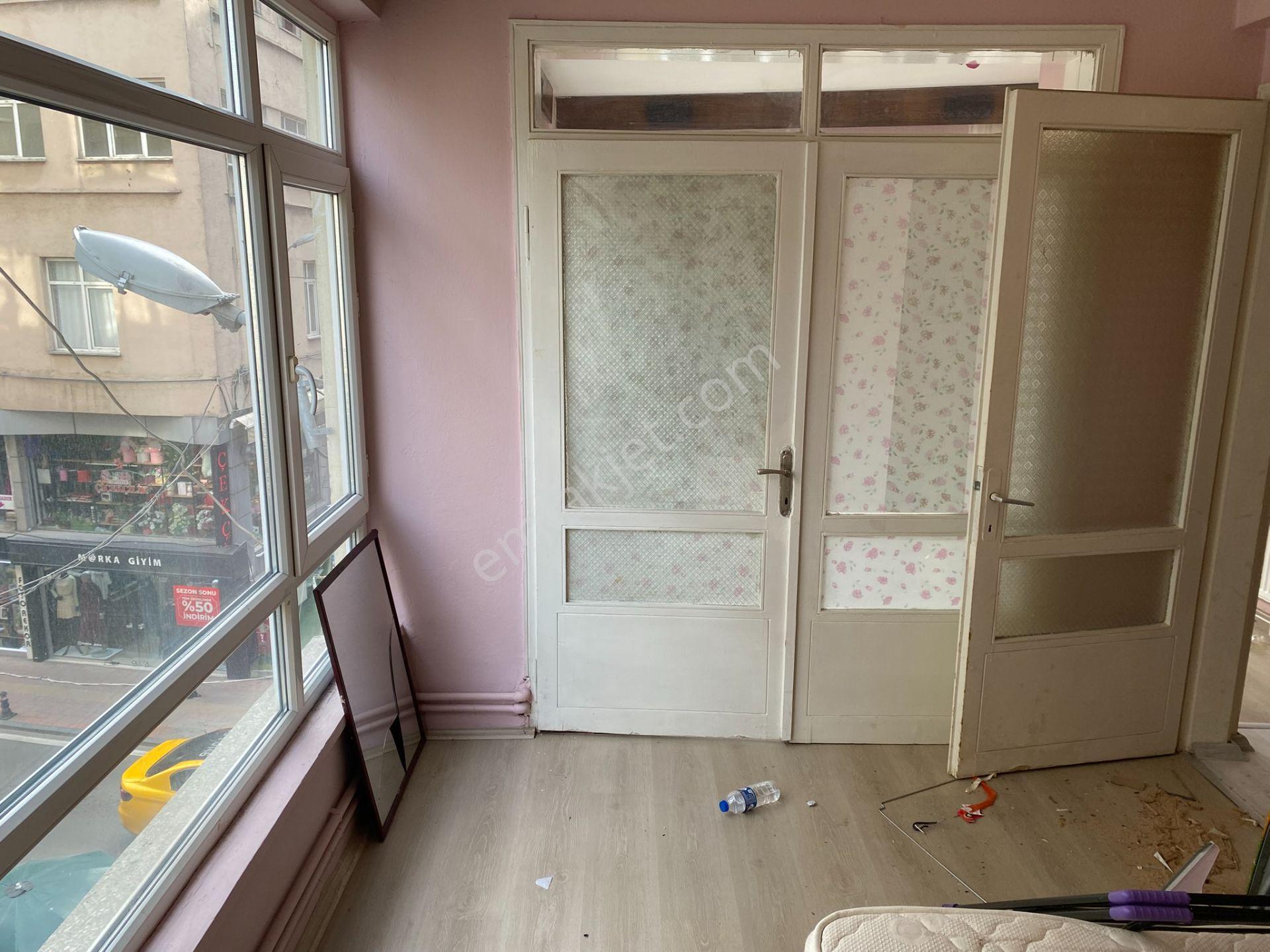 Gazi Cd. Üzeri, Elit Fırın Yakını Köşe Başı, 85 M2, 2+1 Doğalgazlı Kiralık Daire - Görsel 16