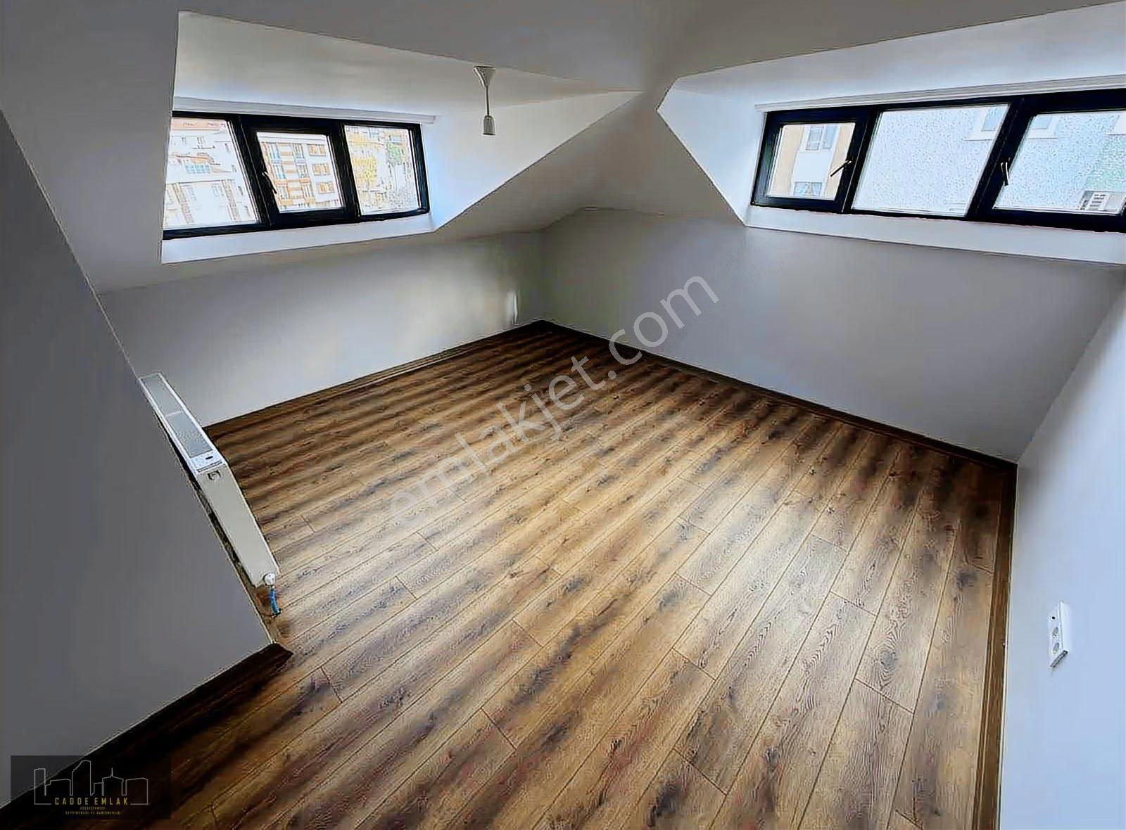 Cadde Emlak Göl Ve Deniz Manzaralı Ön Cephe Lüx Dublex Daire - Görsel 18