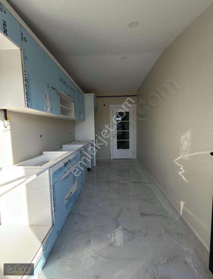 Cadde Emlak Gültepe Mah Metrobüse 5,6 Dk 2+1 Satılık Daire - Görsel 16