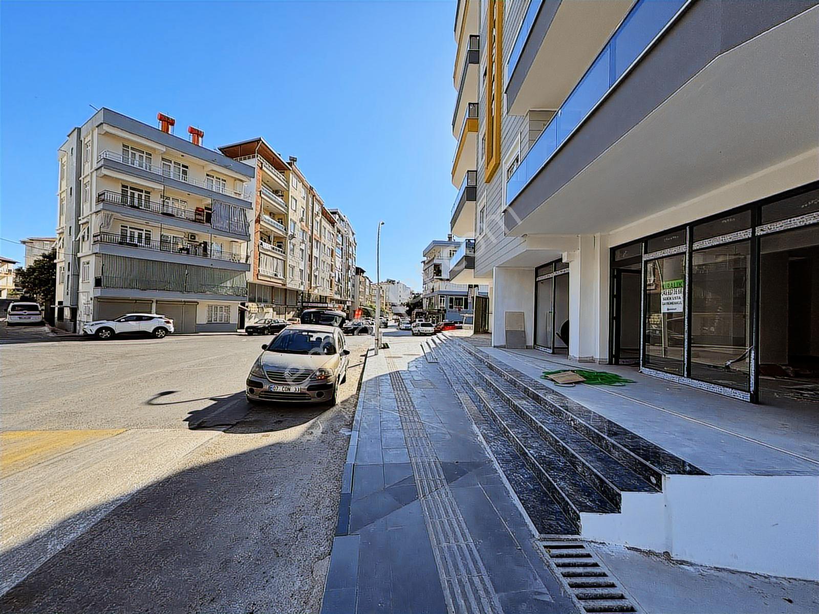 Usta Gayrimenkul'den Kiralık Cadde Üzerinde Sıfır Dükkan - Görsel 10