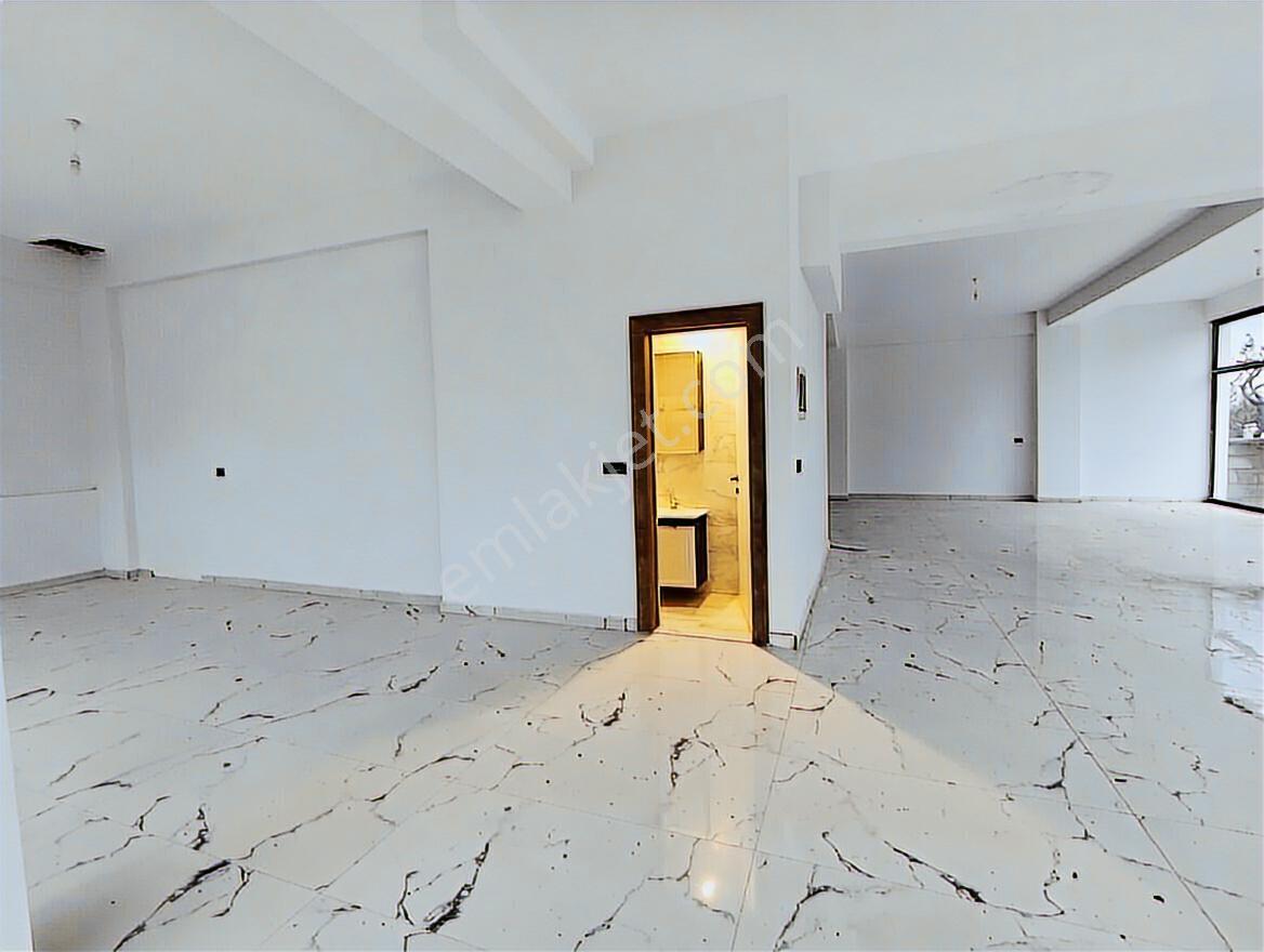 Denizli Merkezefendi Mah. Denipol Yakını 220 M2 Sıfır Dükkan