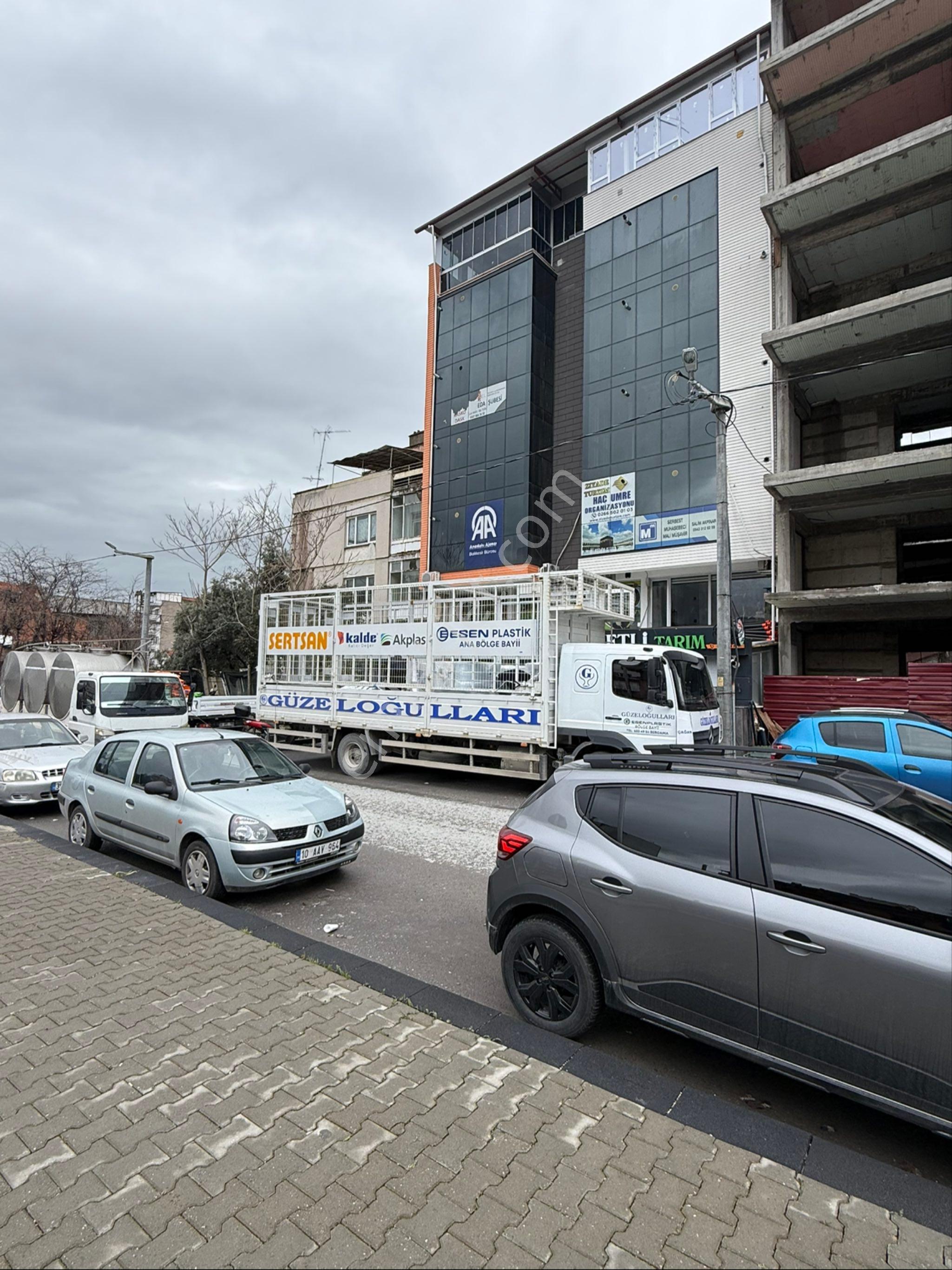 Çarşı Ve Ttm Yakını Satılık Ofis Akıncılar Mah. - Görsel 2