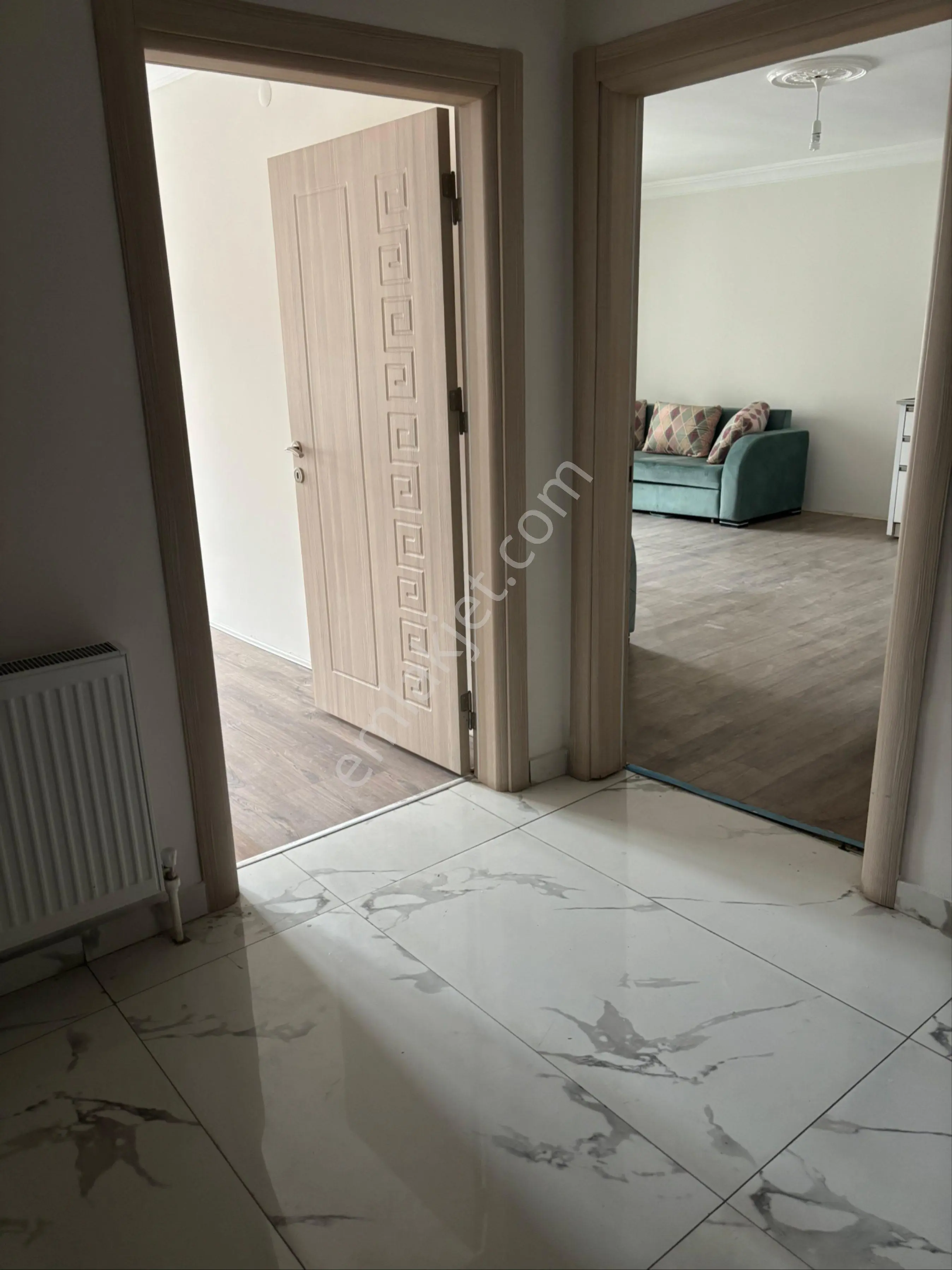 Çay Mahallesi Şakirefendi Meydanında Kiralık Ofis - Görsel 3