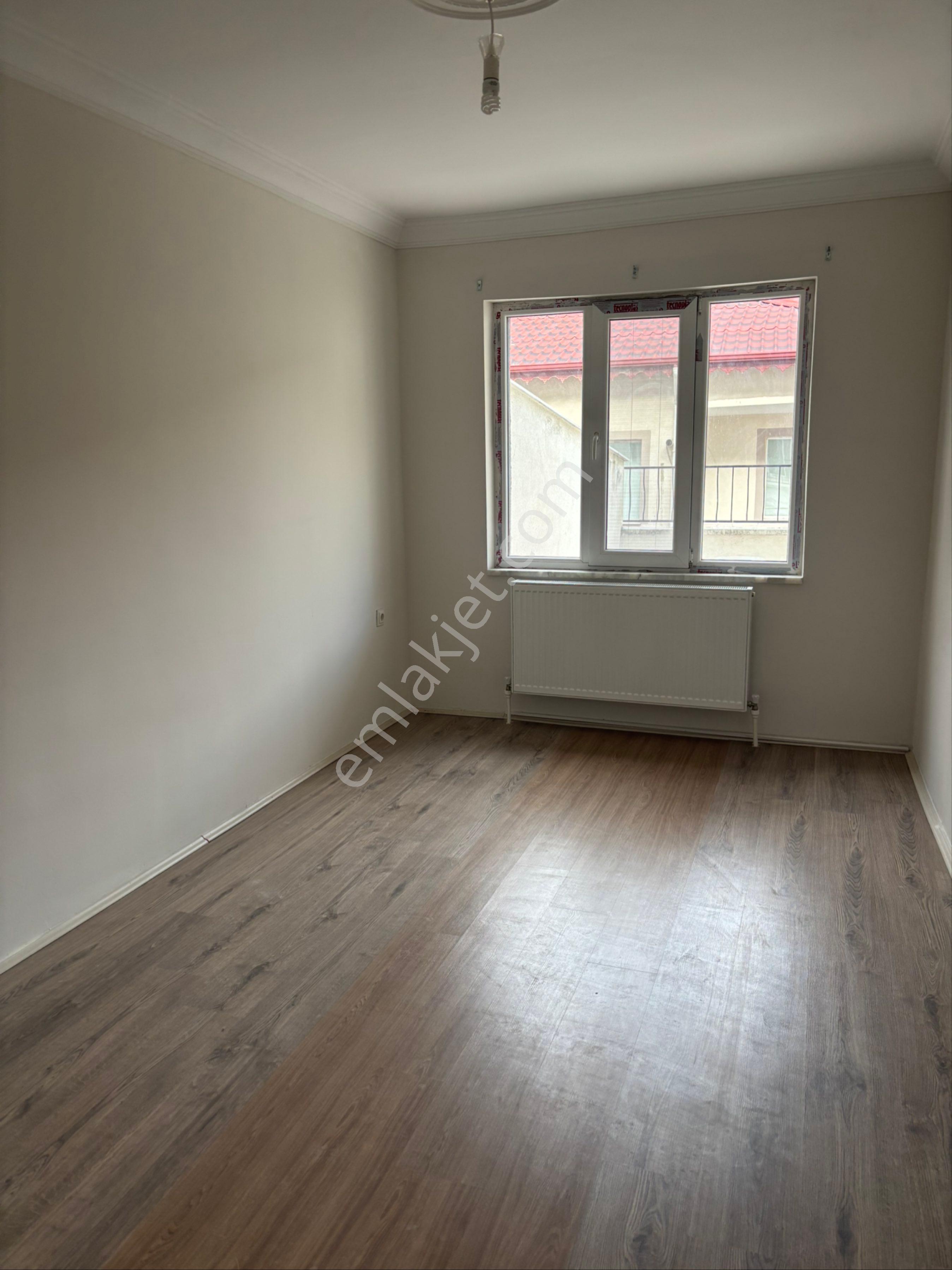 Çay Mahallesi Şakirefendi Meydanında Kiralık Ofis - Görsel 4