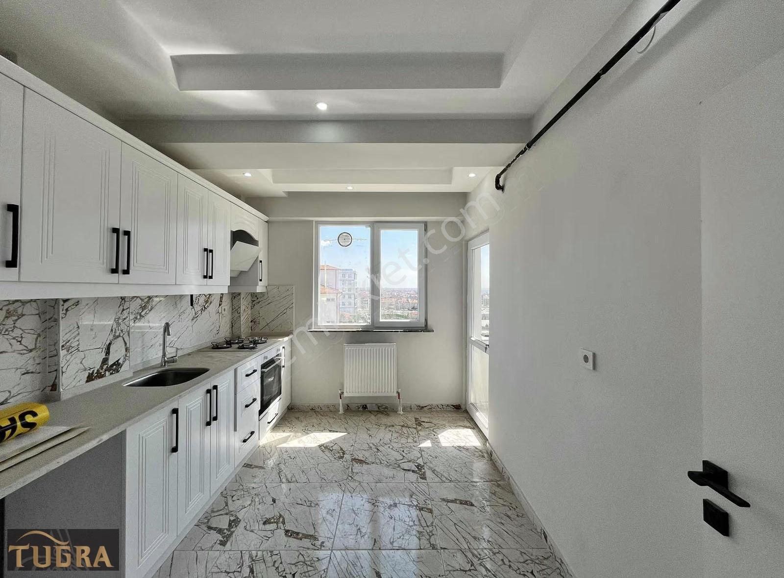 Tuğradan Hatip'de Site İçinde Sıfır 2+1 Ön Cephe Satılık Daire - Görsel 18