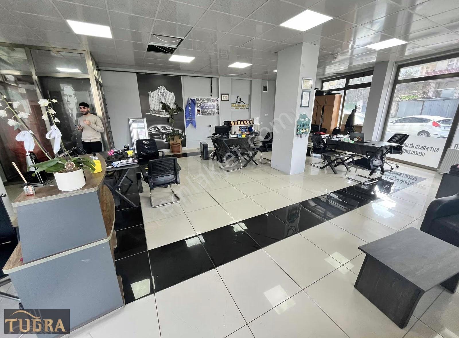 Tuğradan Cemal Gürsel Bulvarına Cephe 100 M2 Satılık Dükkan - Görsel 6
