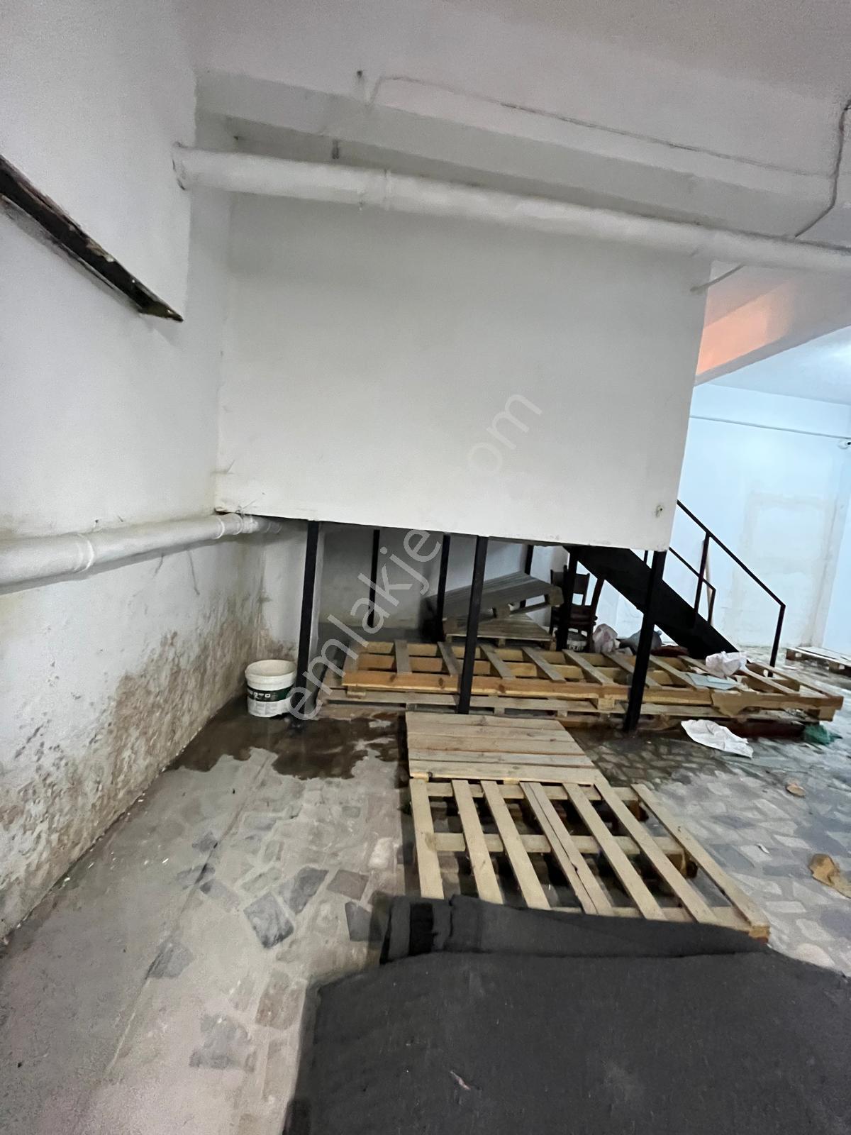 Loft Tan Fefaköy Merkezde Wc Li I 300m2 Kiralık İş Yeri - Görsel 15