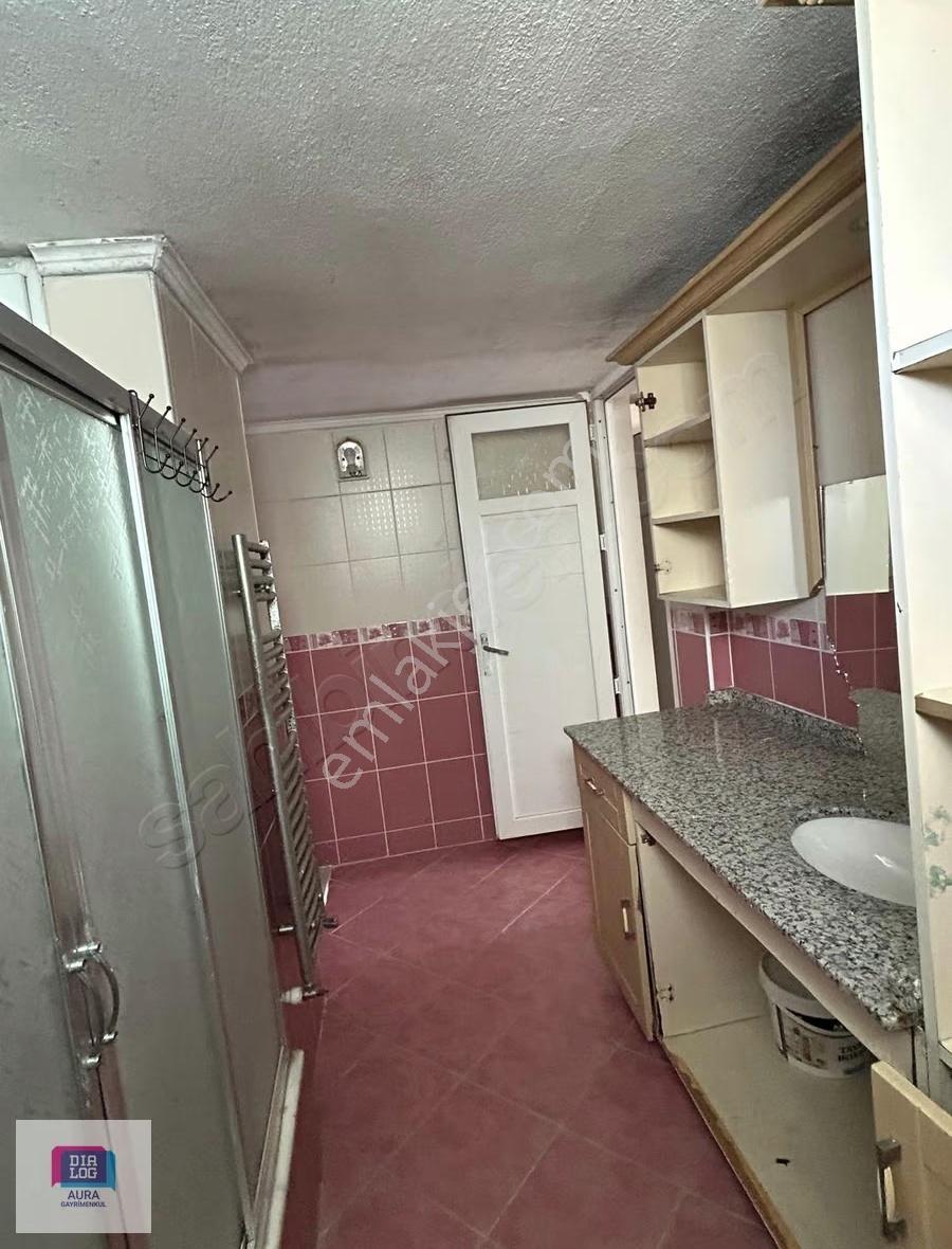 Karabağlar Günaltay Mahallesin'de 3+1 Satılık Daire - Görsel 12