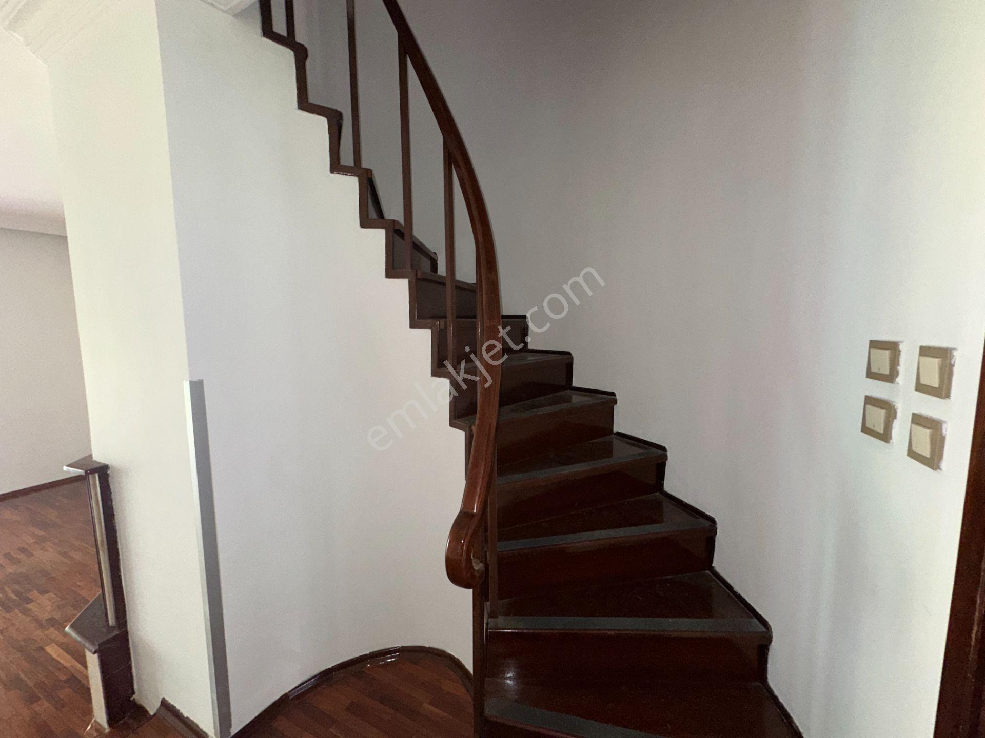 Koru Mah Yeşilkent Sit 5+1 Müstakil Bahçeli 360m2 Villa - Görsel 19