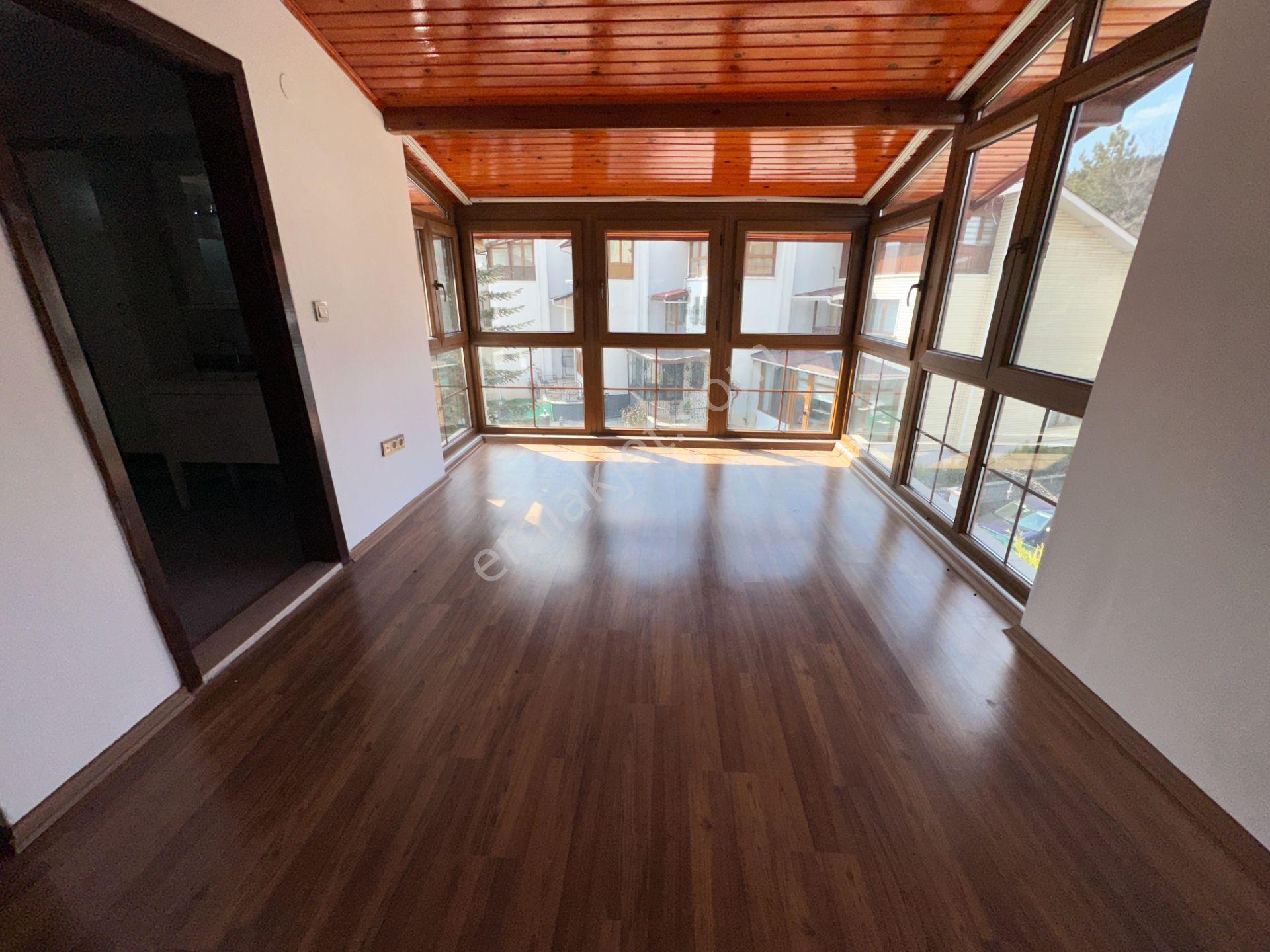 Koru Mah Yeşilkent Sit 5+1 Müstakil Bahçeli 360m2 Villa - Görsel 21