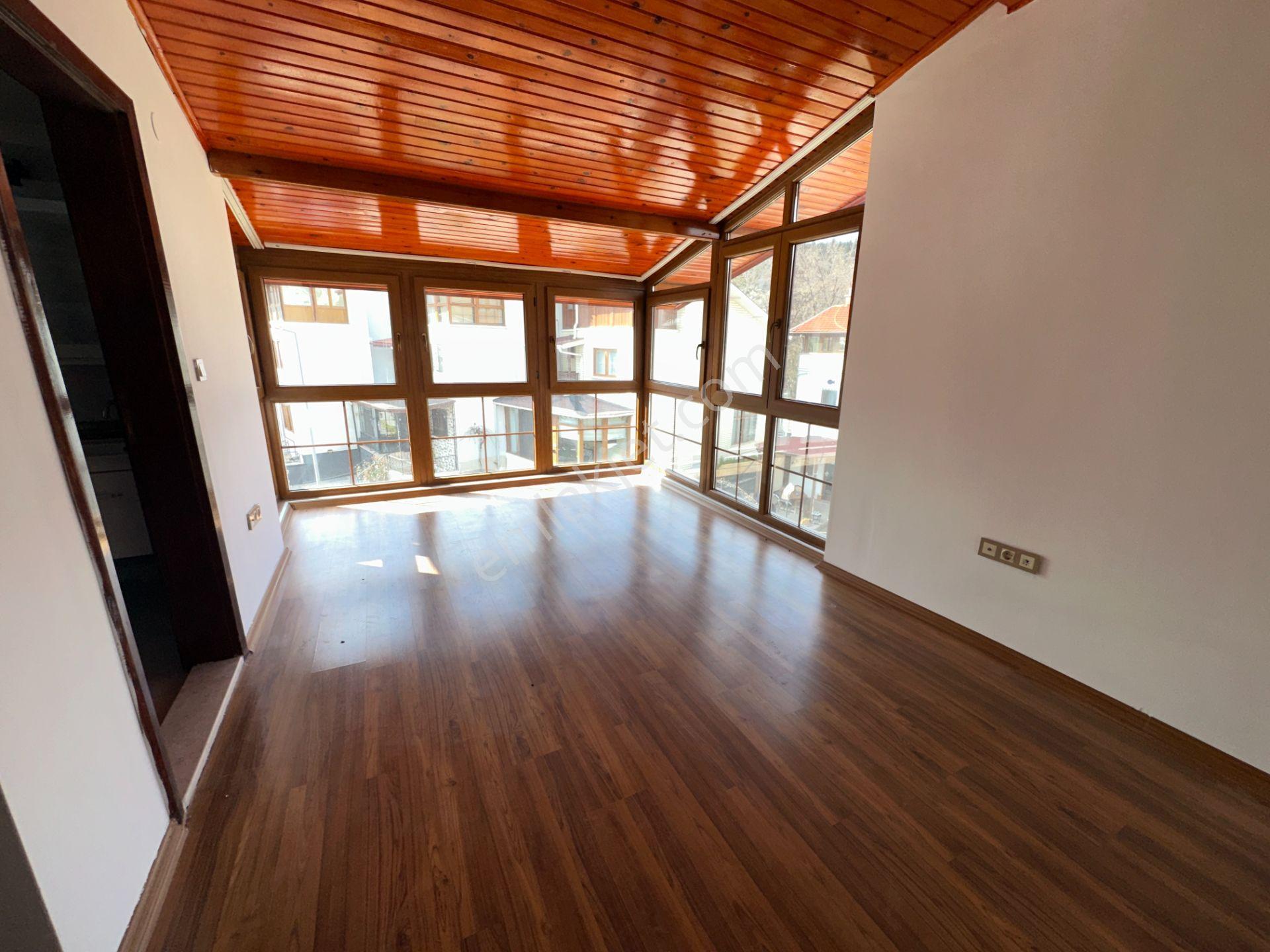 Koru Mah Yeşilkent Sit 5+1 Müstakil Bahçeli 360m2 Villa - Görsel 20