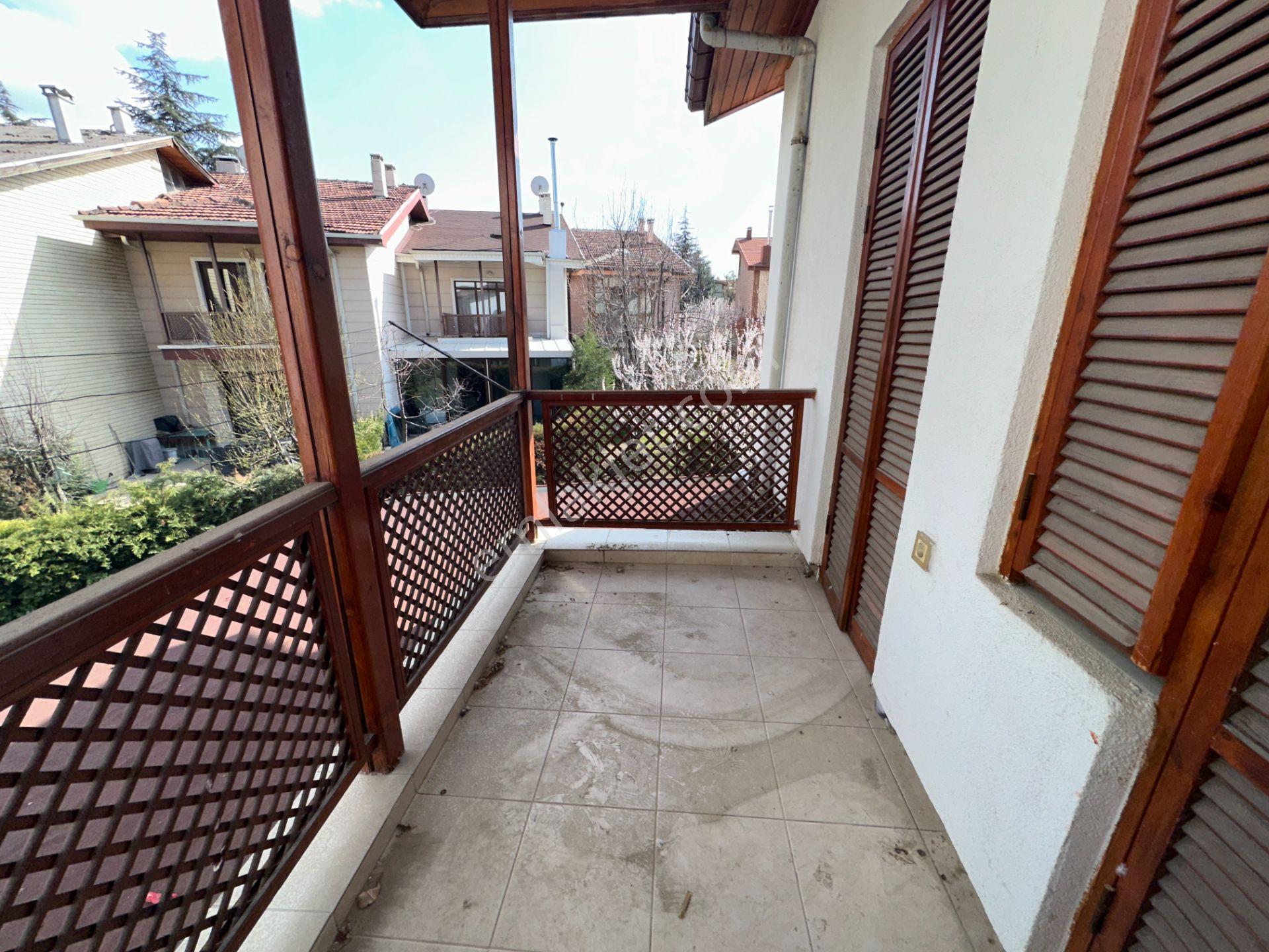 Koru Mah Yeşilkent Sit 5+1 Müstakil Bahçeli 360m2 Villa - Görsel 30