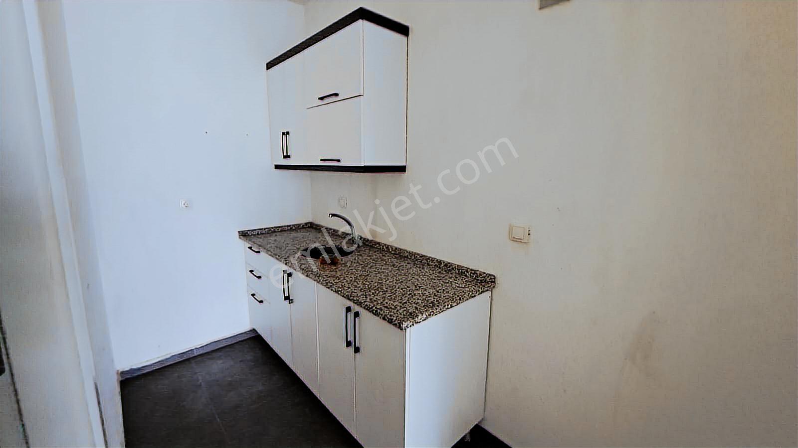 Stoptan Çevreyolu Yüksek Tavanlı 80m² Kiralık İşyeri - Görsel 11