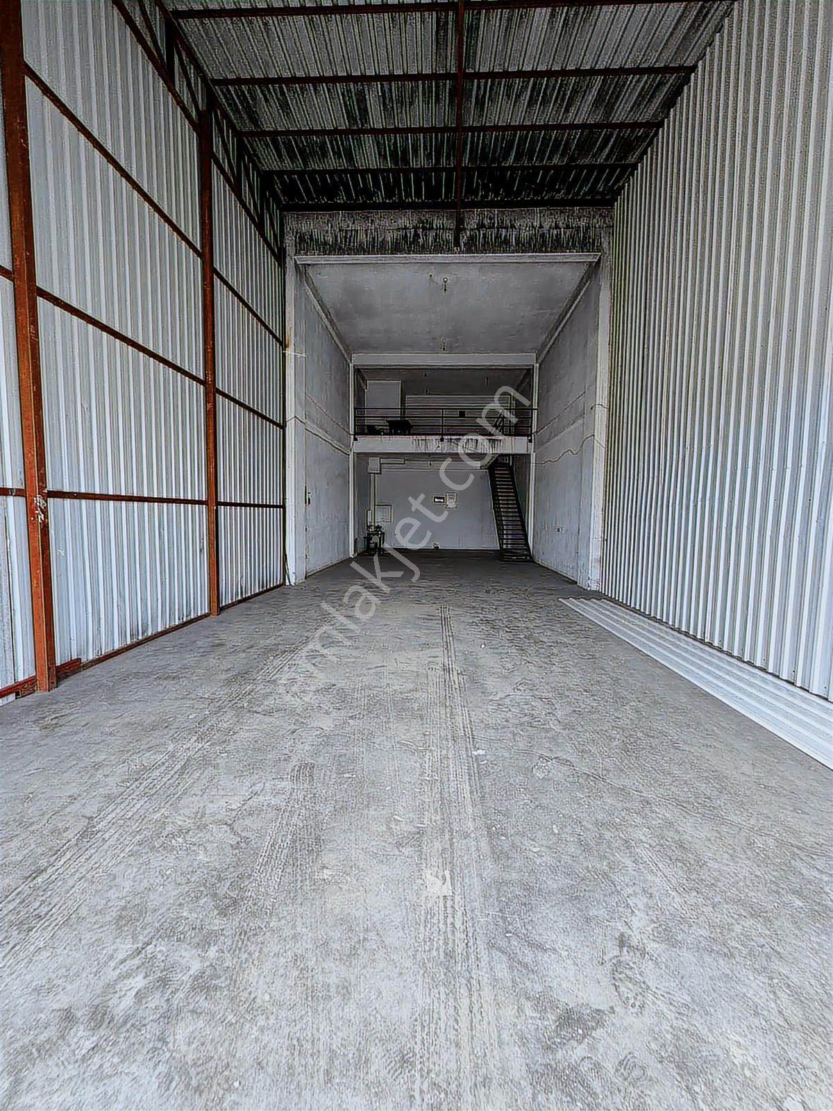 Metrekare Emlak' Tan 180 M2 Önü Açık Kiralık Dükkanlar - Görsel 5