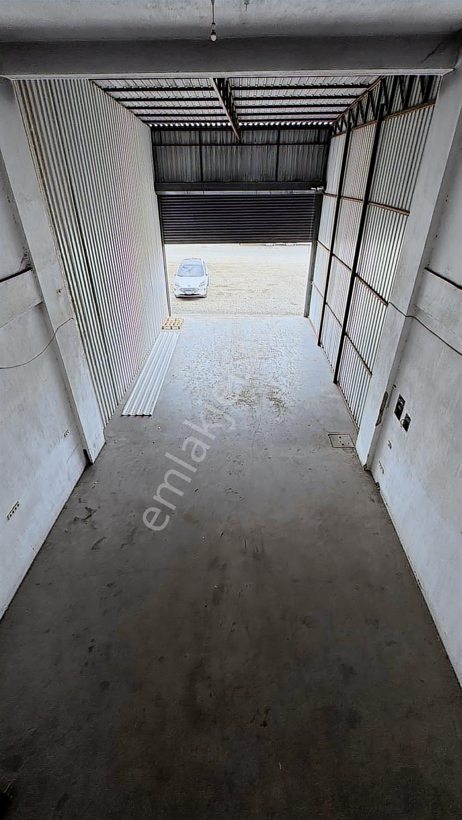 Metrekare Emlak' Tan 180 M2 Önü Açık Kiralık Dükkanlar - Görsel 3