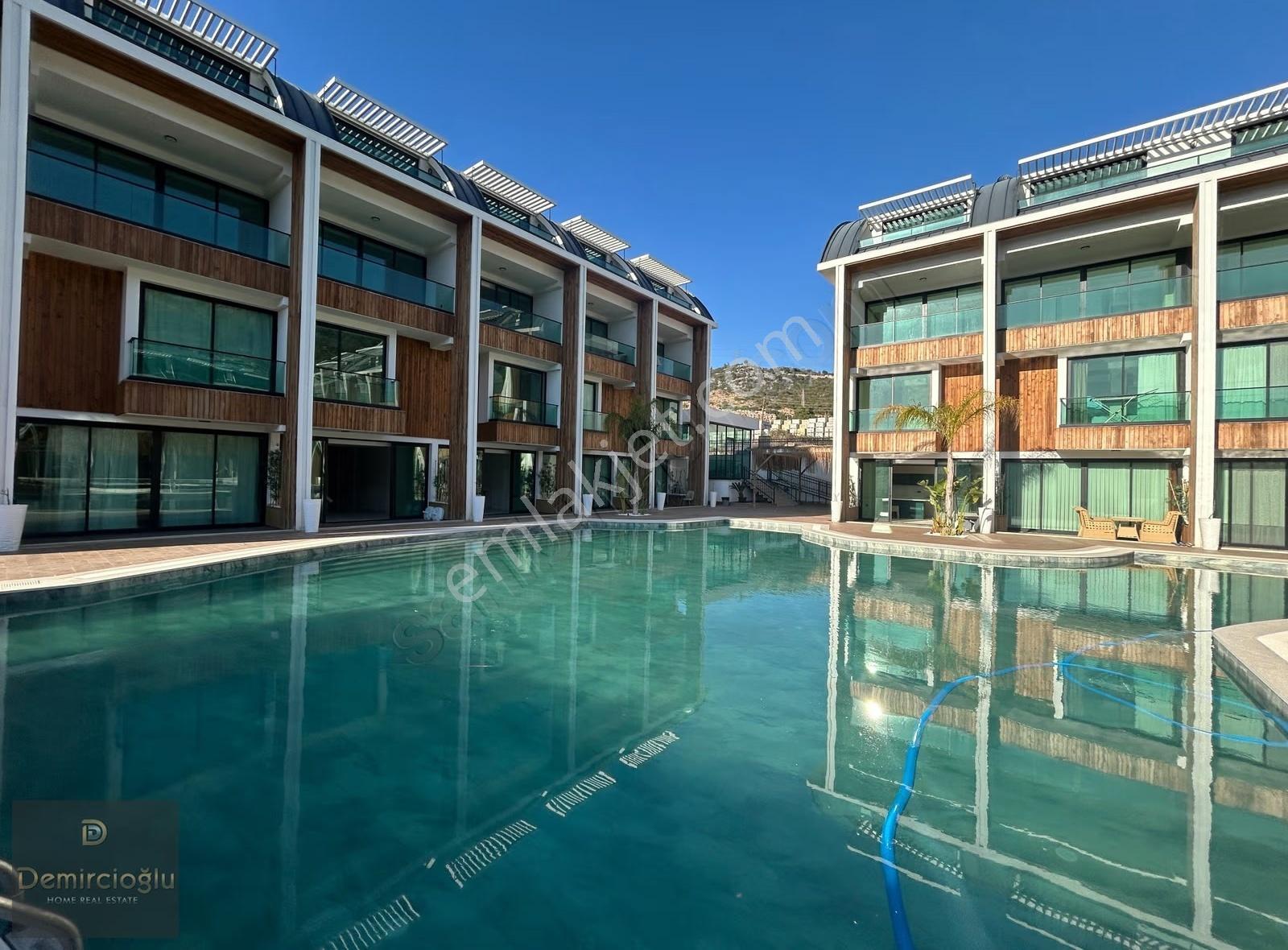 Alanya Konaklıda Satılık Ful Aktiviteli Site İçinde 2+1 Dublex