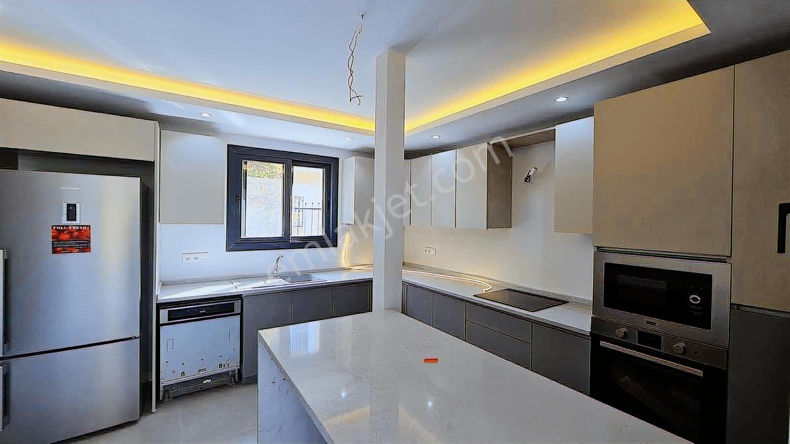 Çeşme Ilıca Satılık Müstakil 4+1 Özel Havuzlu Villa - Görsel 6