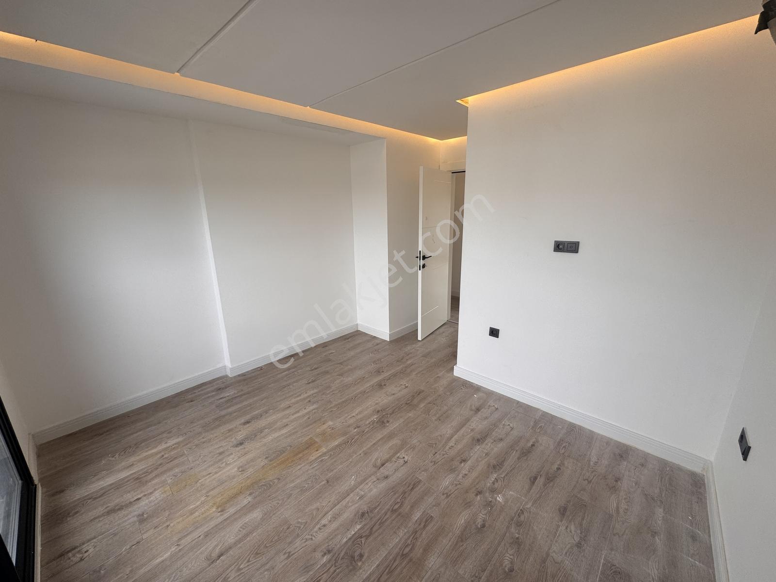 Kuşadası Avm Bölgesinde Satılık 3+1 Sıfır Satılık Villa - Görsel 13