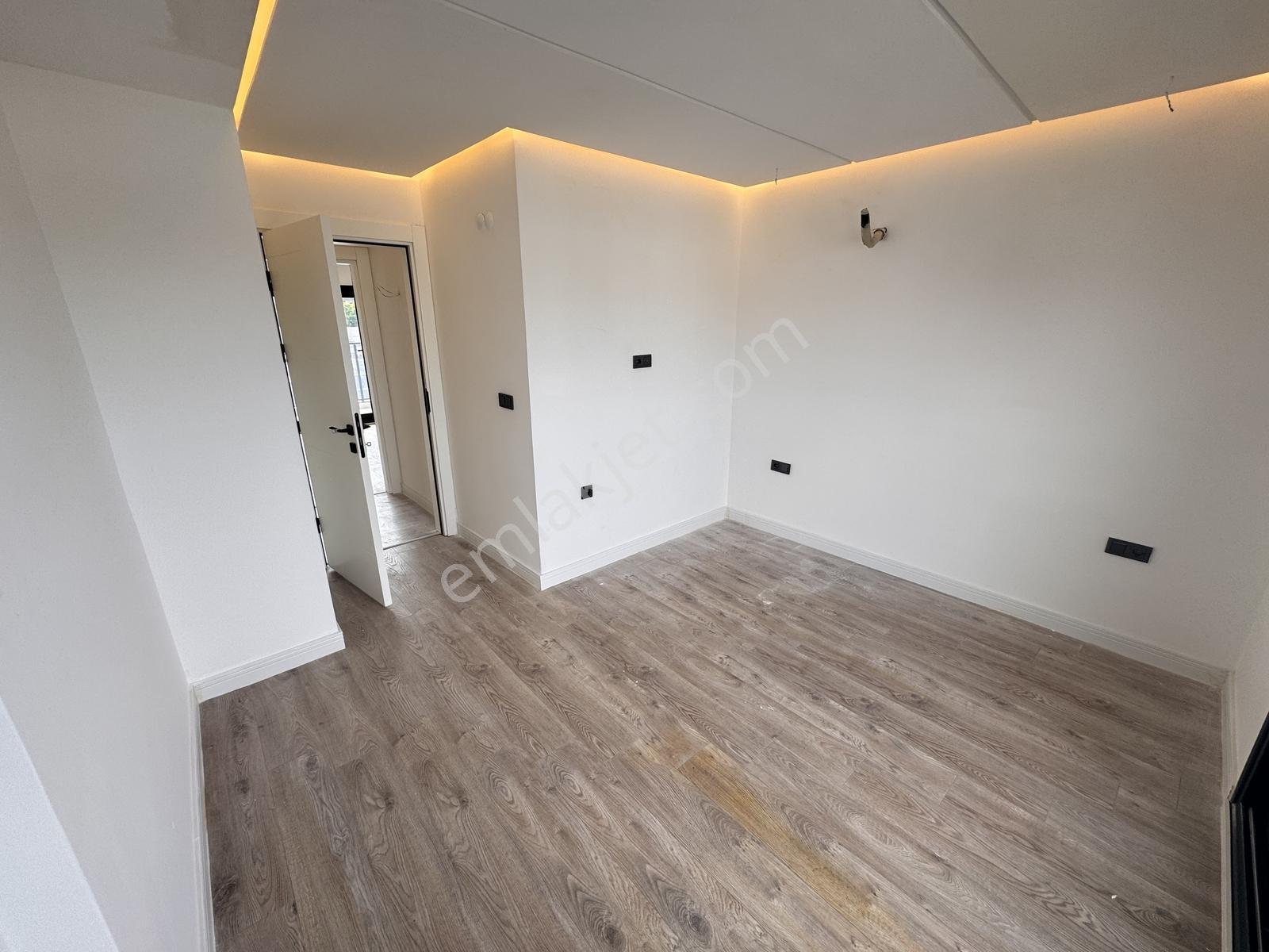 Kuşadası Avm Bölgesinde Satılık 3+1 Sıfır Satılık Villa - Görsel 14